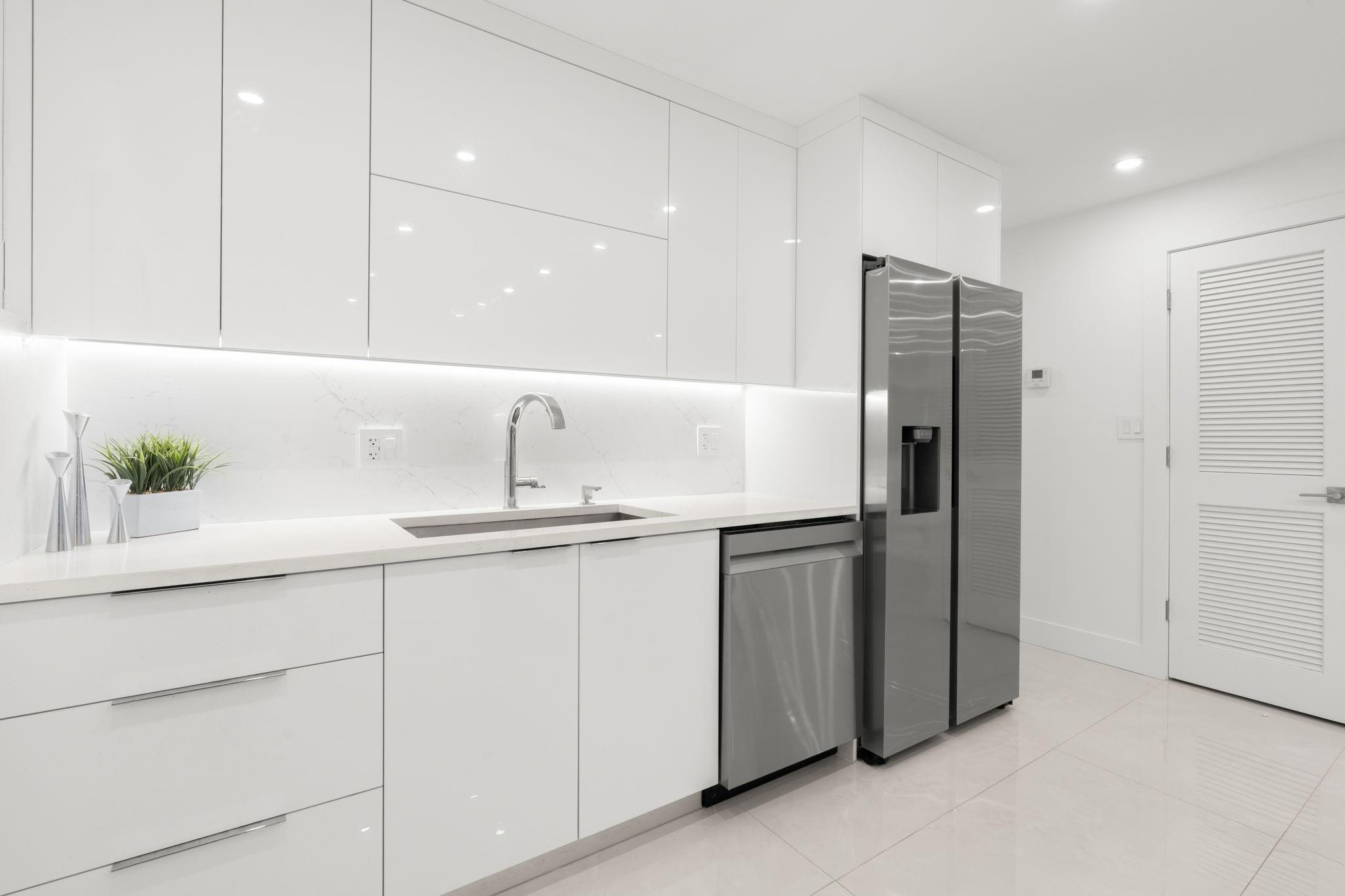 6395 Bay Clb #2 Fort Lauderdale, FL 33308