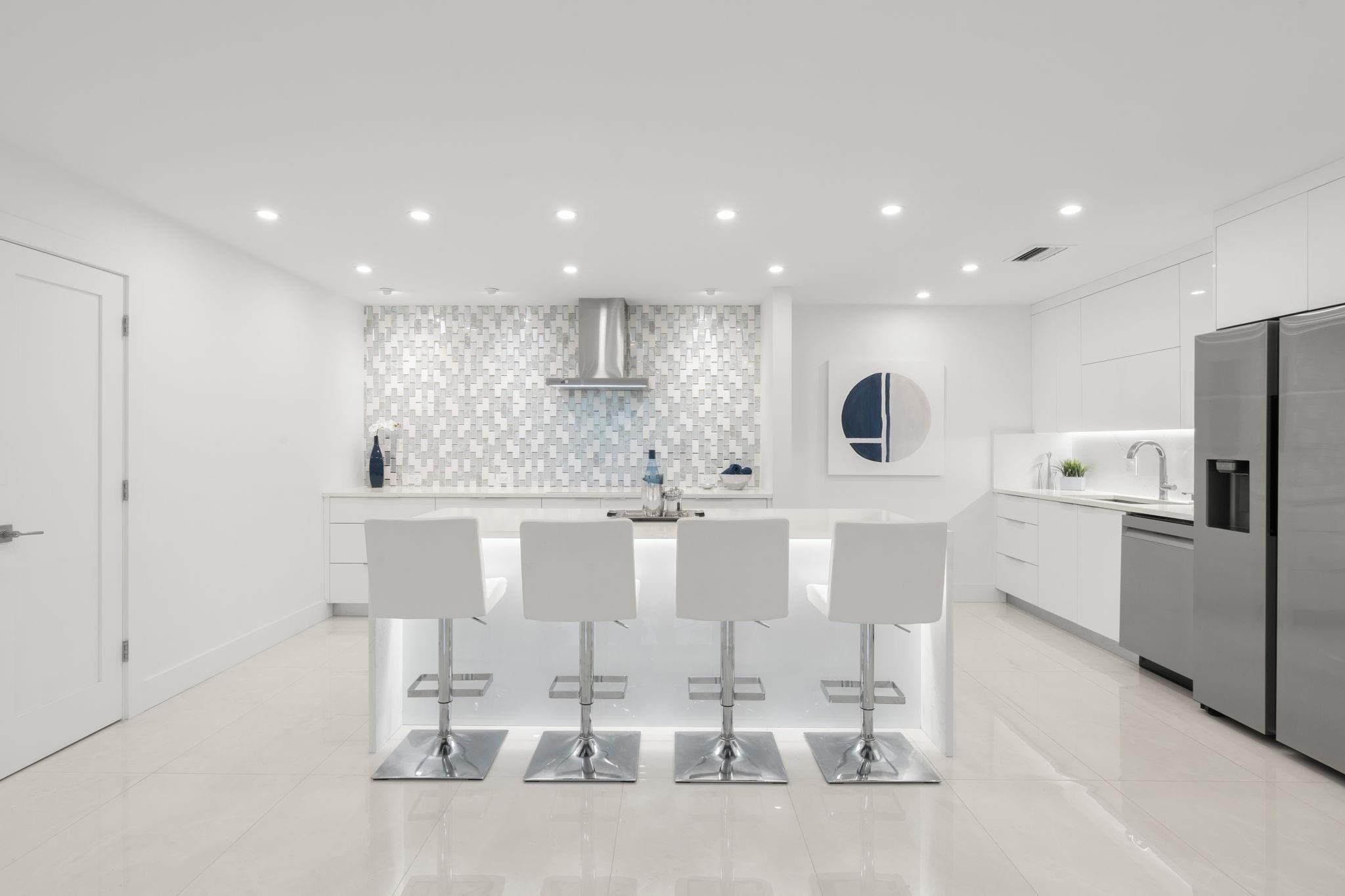 6395 Bay Clb #2 Fort Lauderdale, FL 33308