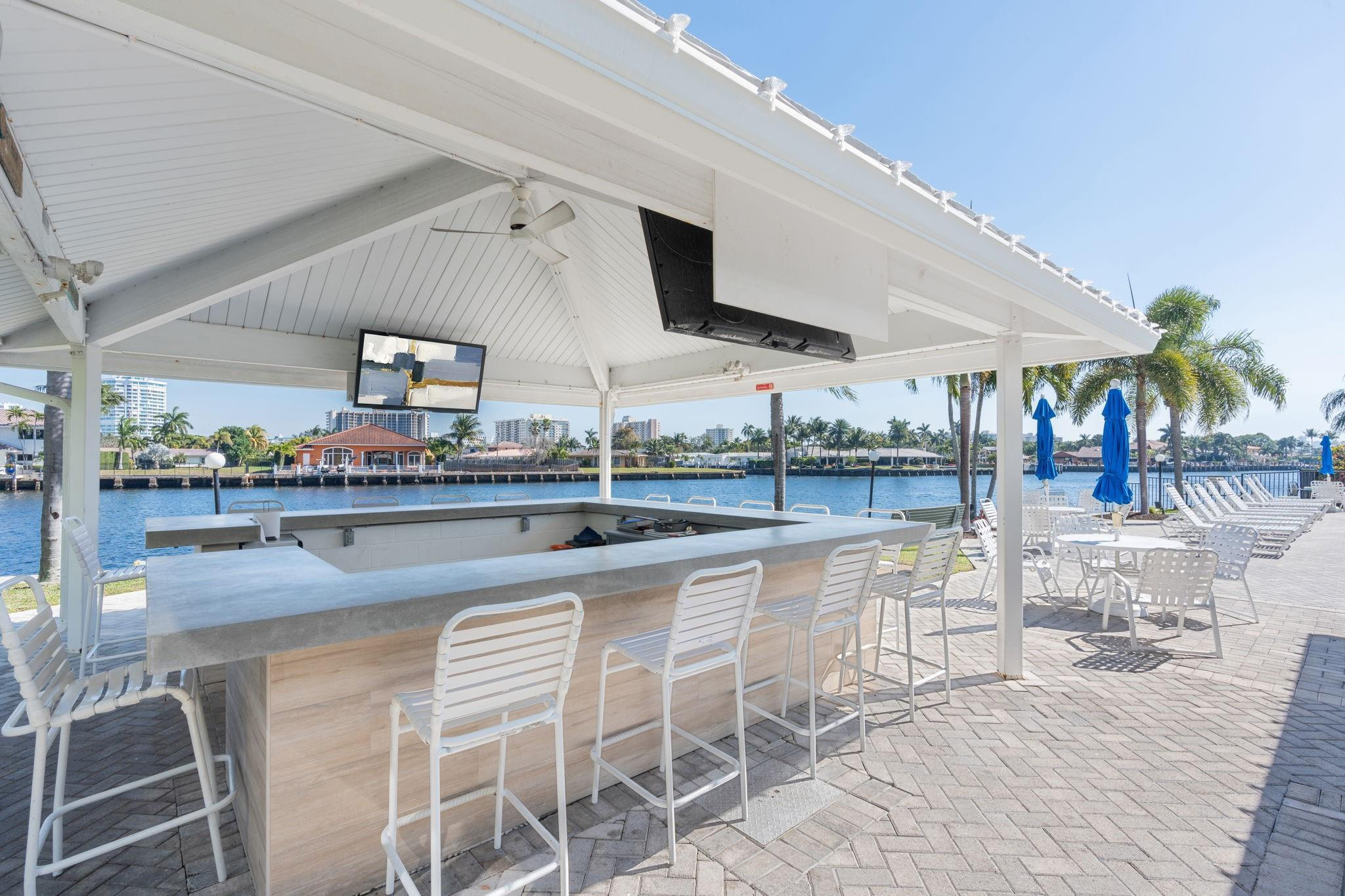 6395 Bay Clb #2 Fort Lauderdale, FL 33308