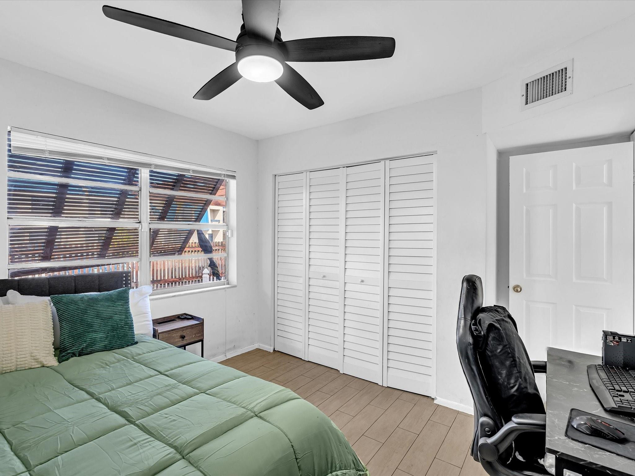 2551 N 40th #2551 Hollywood, FL 33021