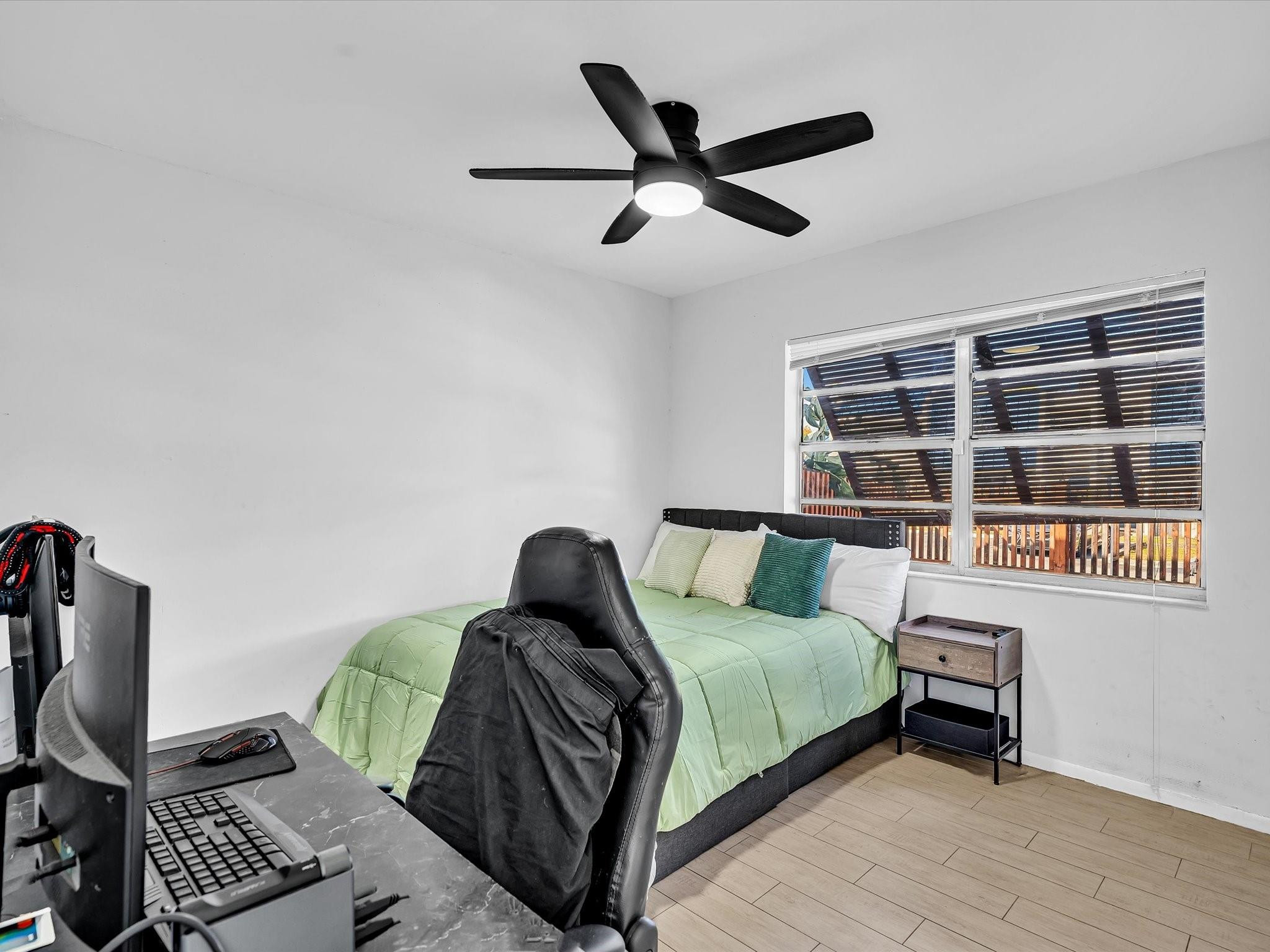 2551 N 40th #2551 Hollywood, FL 33021