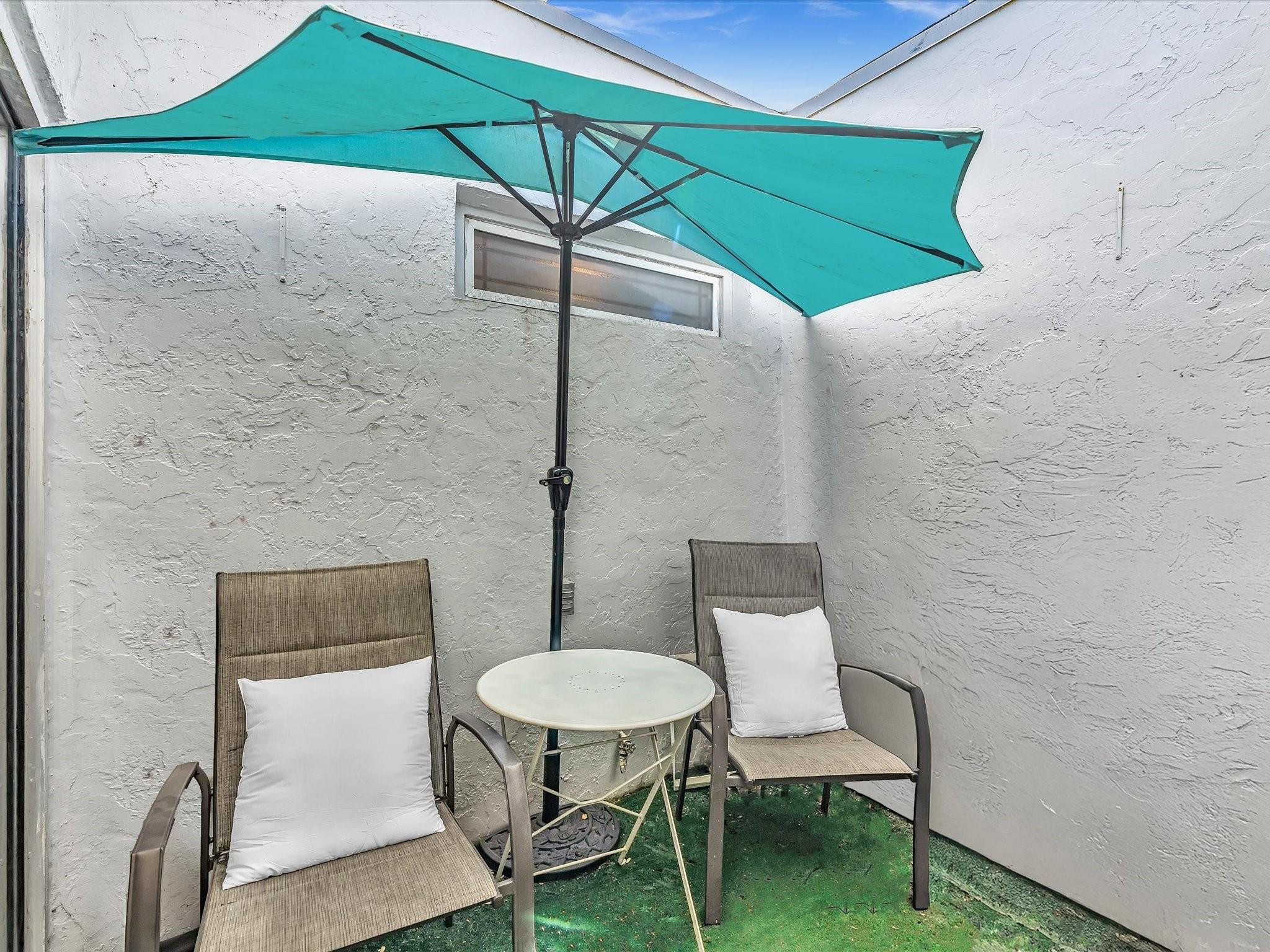 2551 N 40th #2551 Hollywood, FL 33021