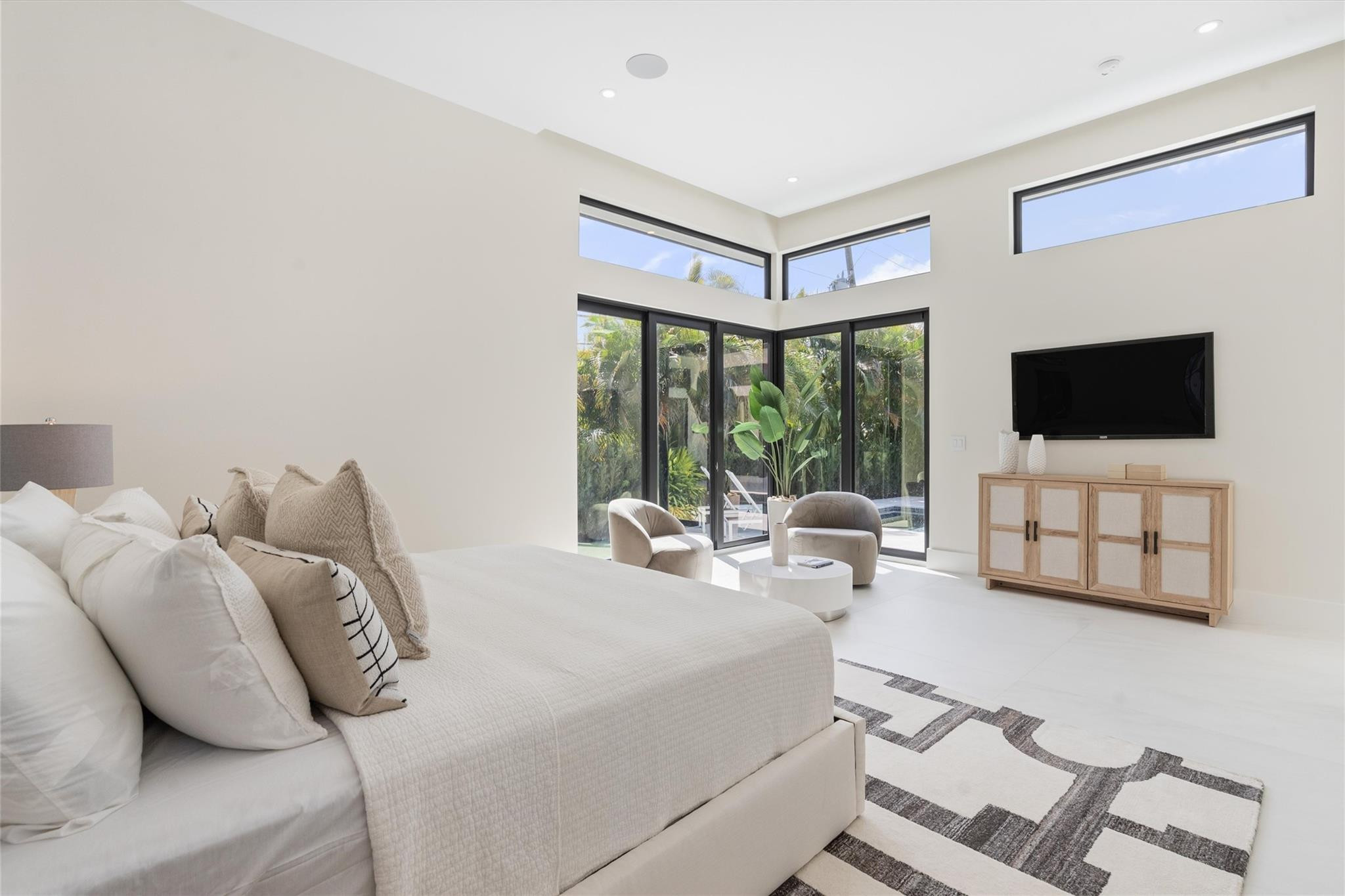 2732 NE 29th Fort Lauderdale, FL 33306