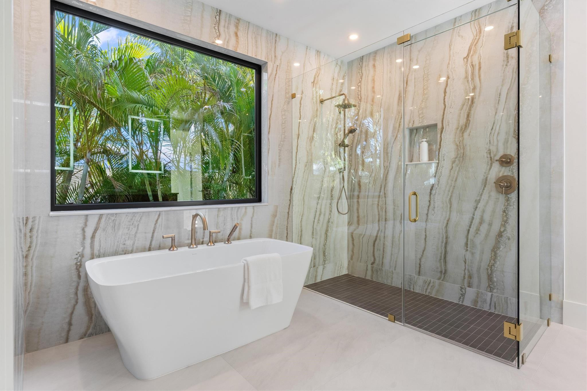 2732 NE 29th Fort Lauderdale, FL 33306