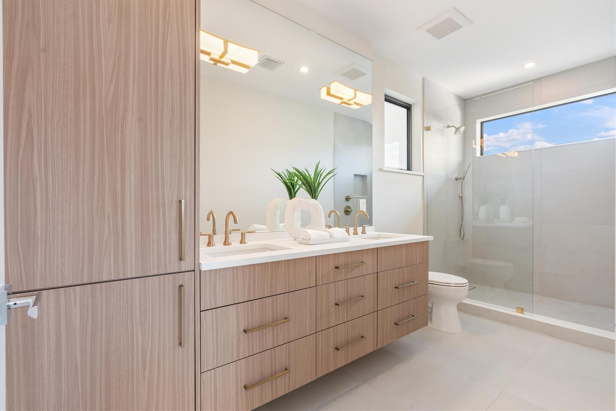 2732 NE 29th Fort Lauderdale, FL 33306