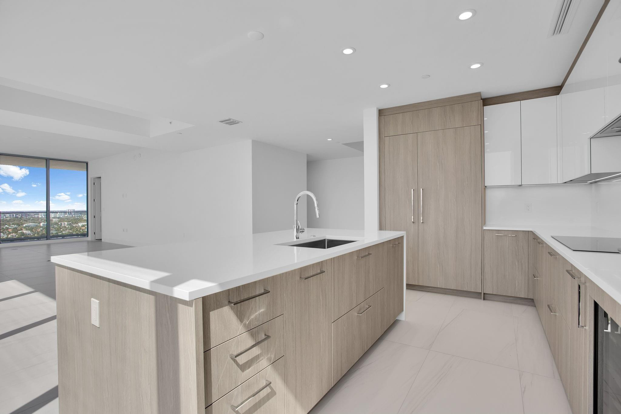 151 N Seabreeze #E-2502 Fort Lauderdale, FL 33304