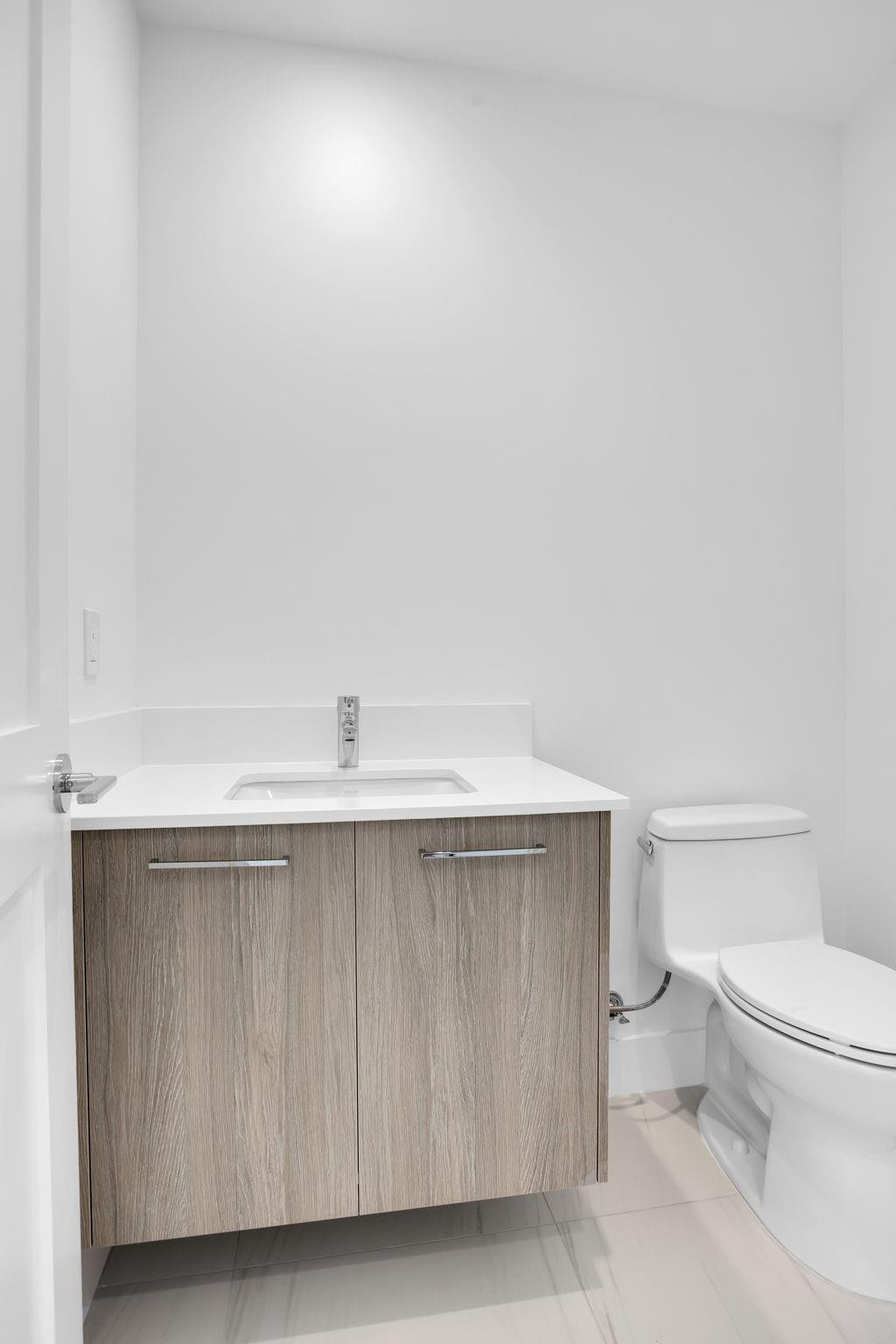 151 N Seabreeze #E-2502 Fort Lauderdale, FL 33304