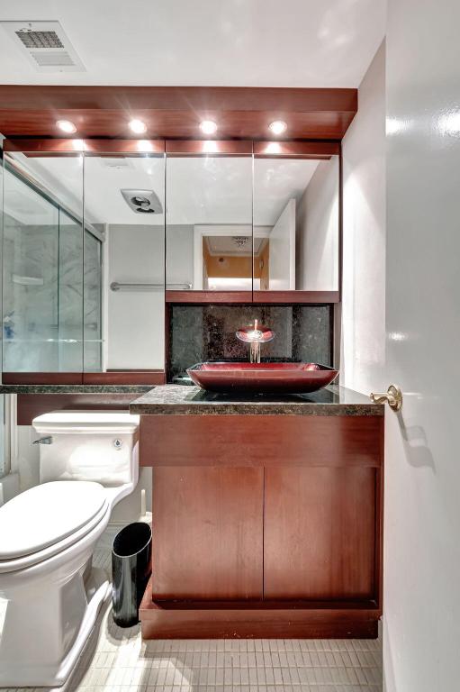 3215 S Ocean #307 Highland Beach, FL 33487