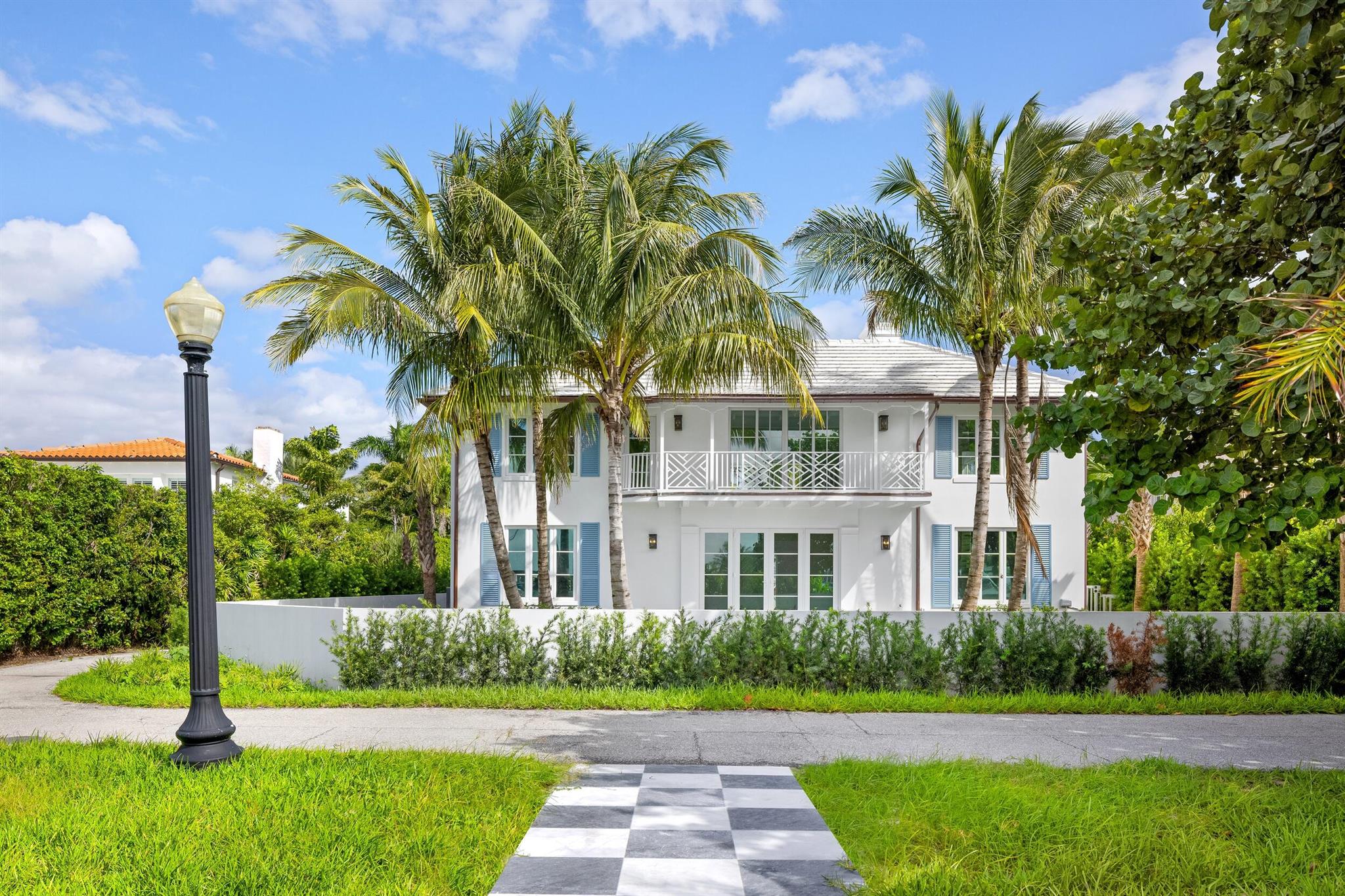 1246 N Lake Way Palm Beach, FL 33480