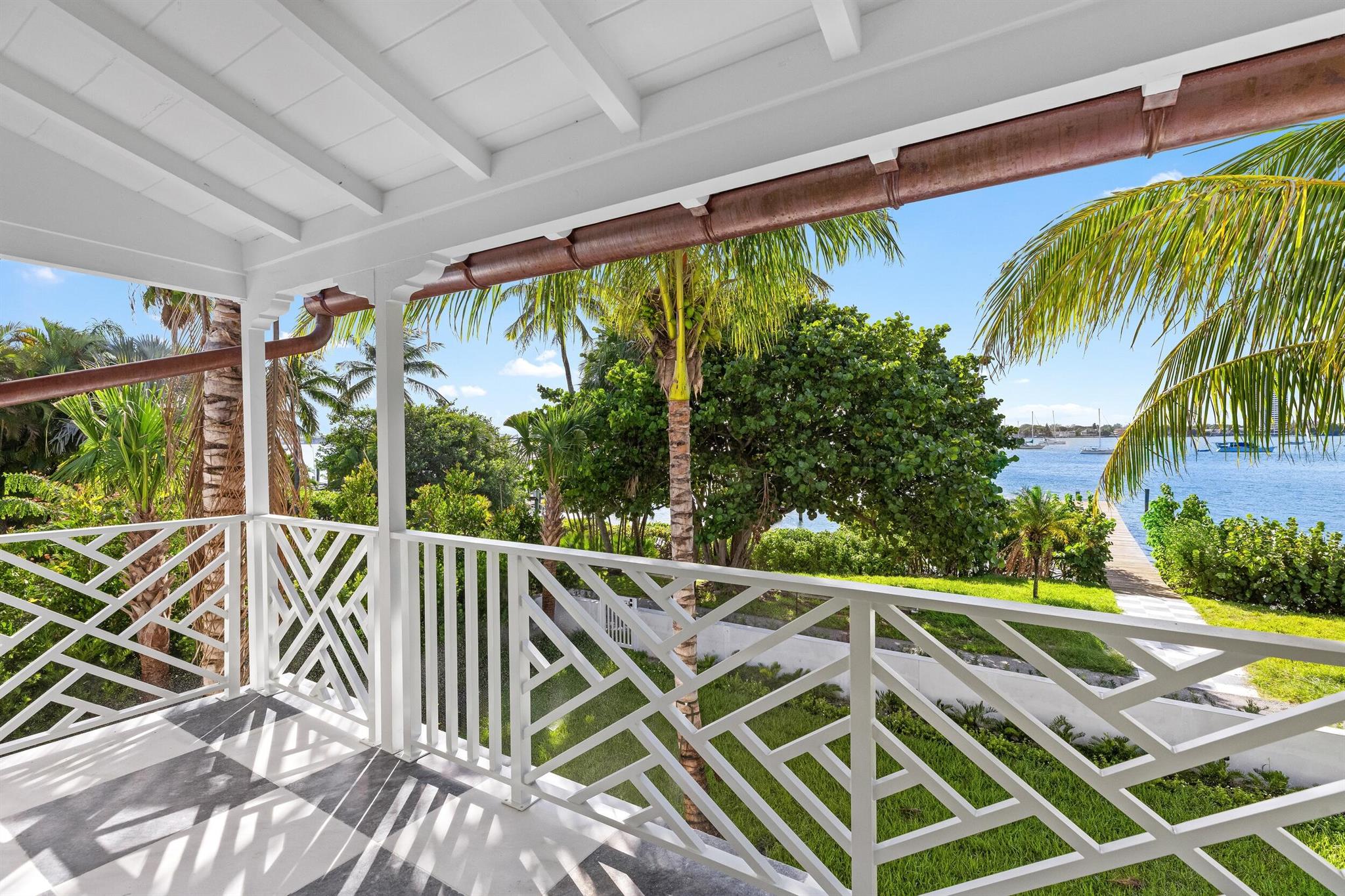 1246 N Lake Way Palm Beach, FL 33480