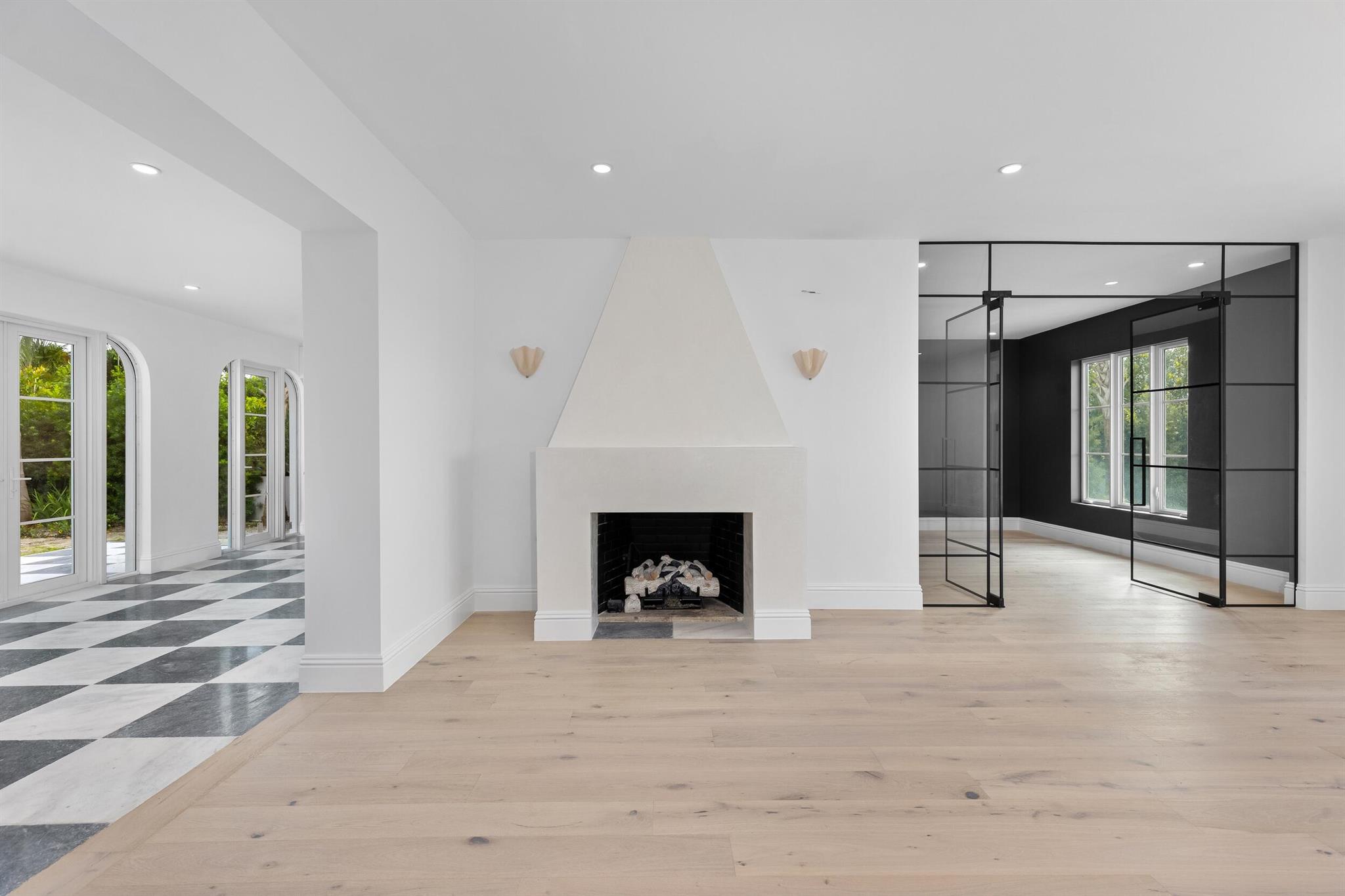 1246 N Lake Way Palm Beach, FL 33480