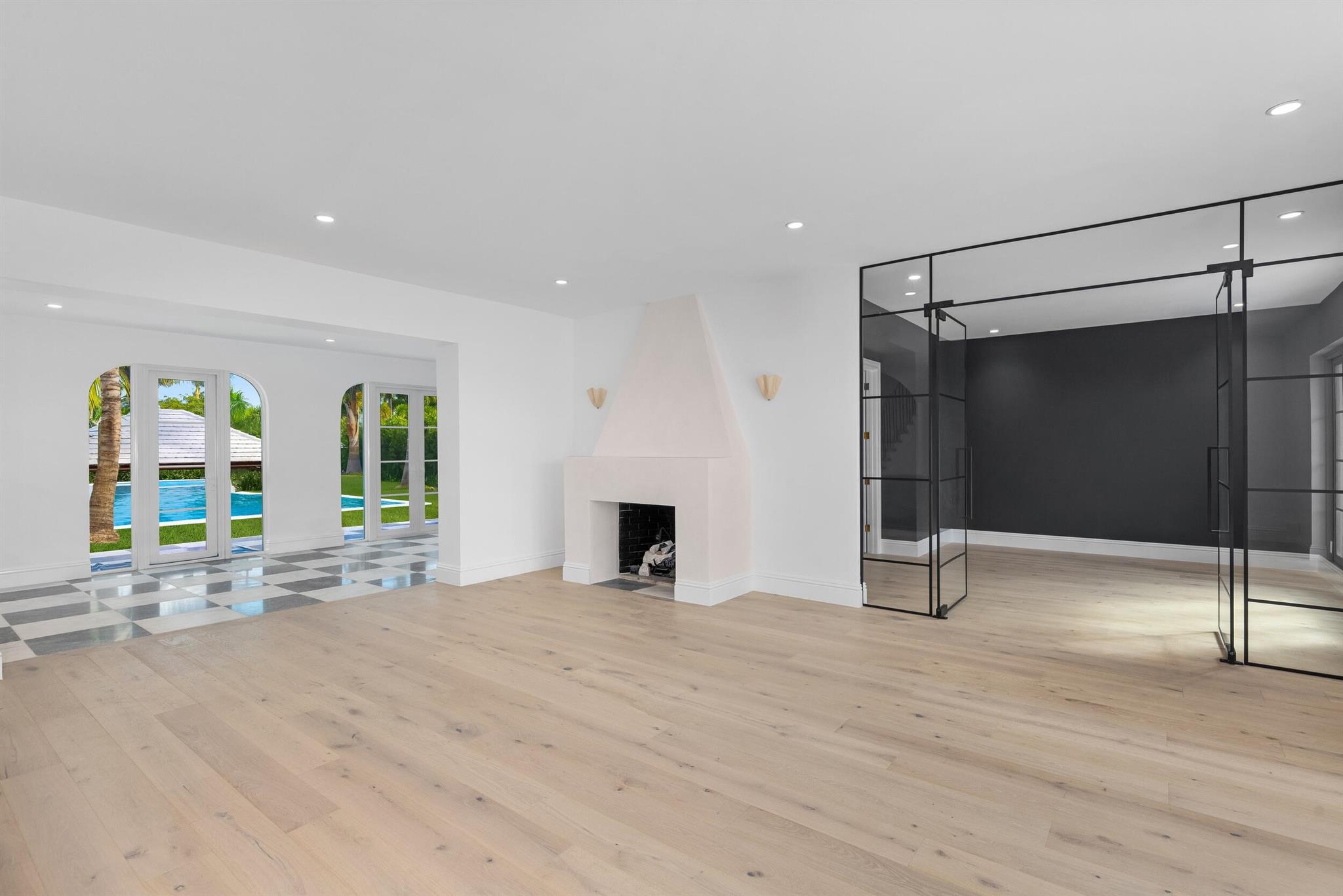 1246 N Lake Way Palm Beach, FL 33480