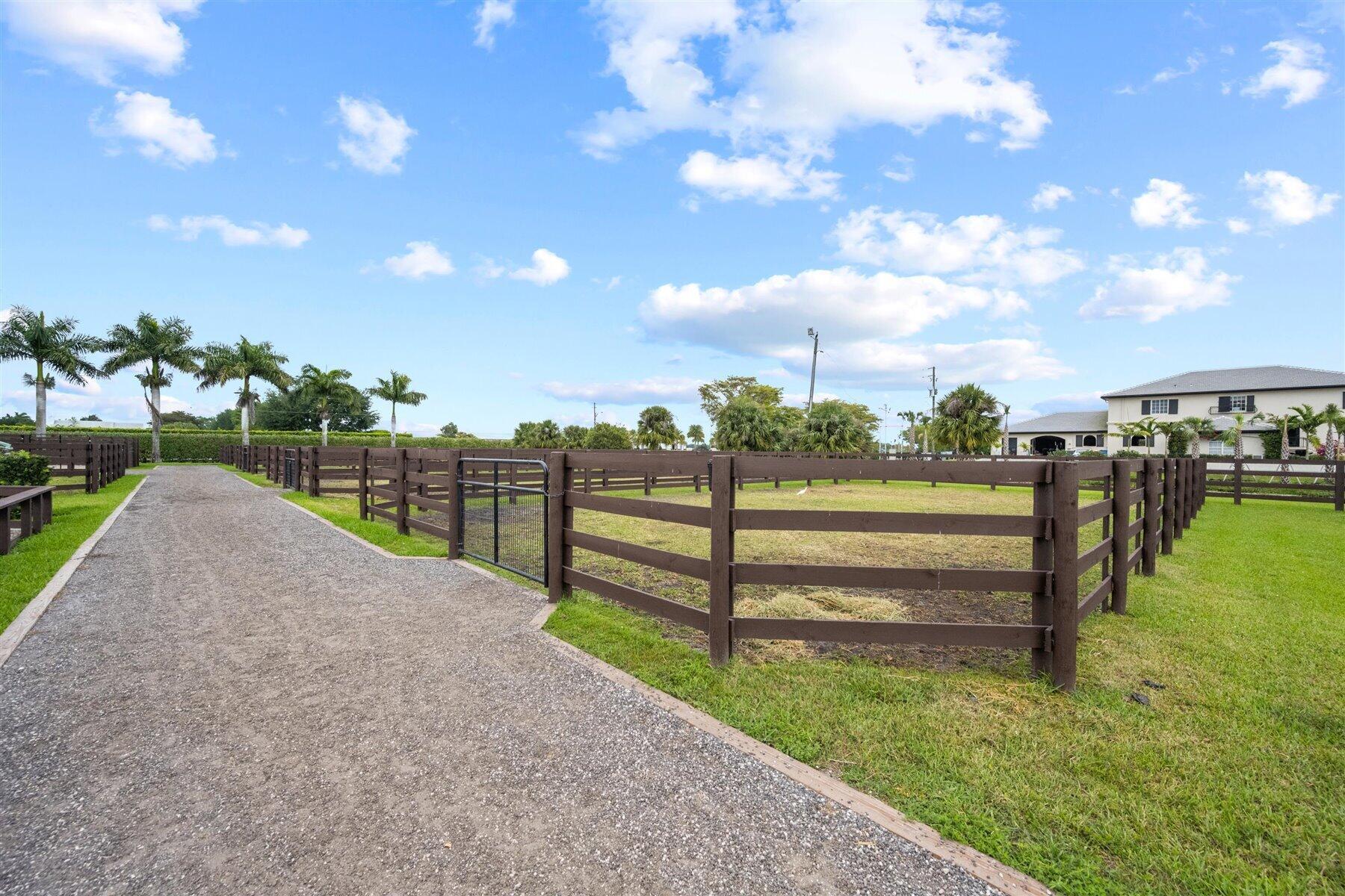 14750 Palm Bch Pt Blvd,Wellington, FL 33414