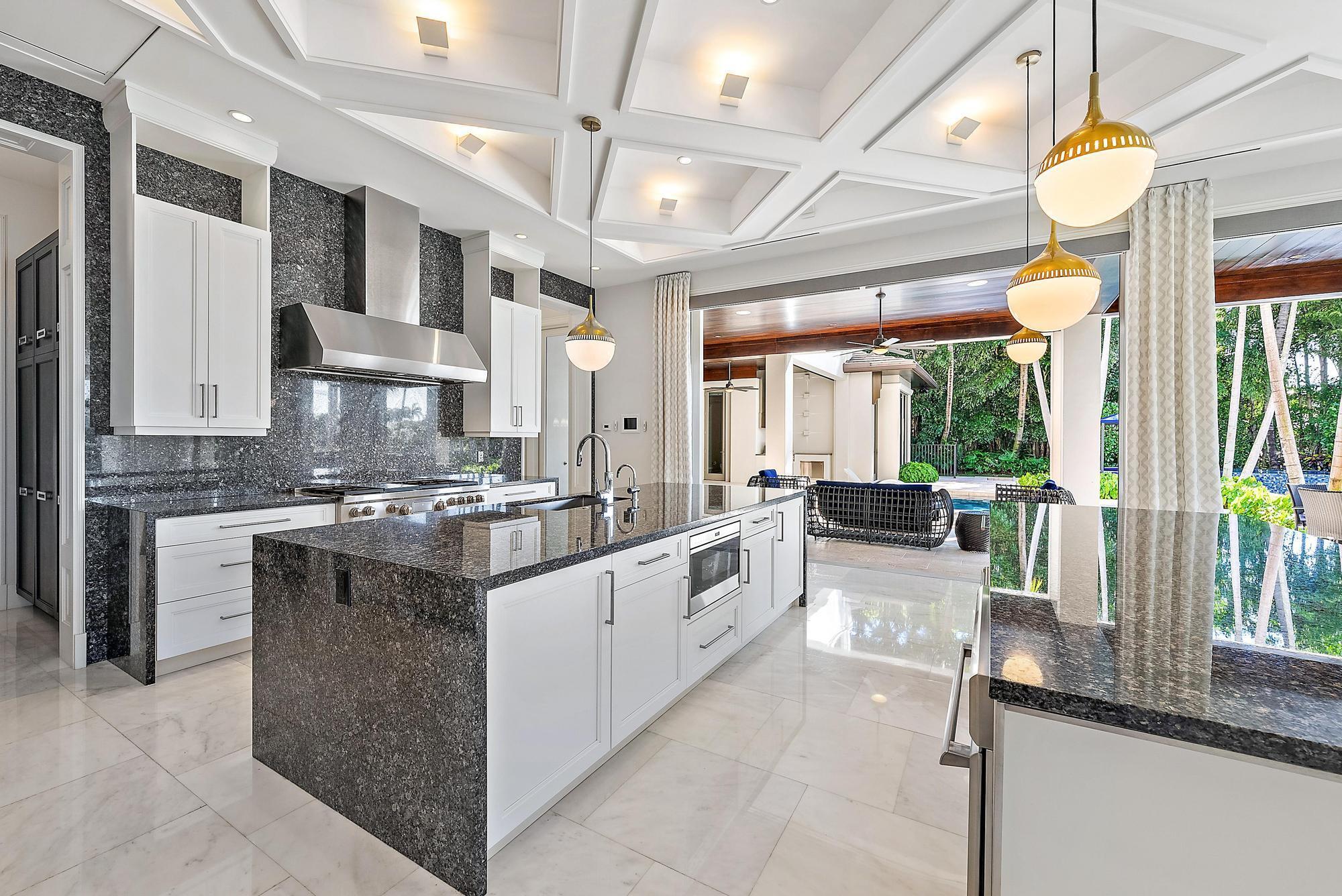 177 Commodore Dr Jupiter, FL 33477