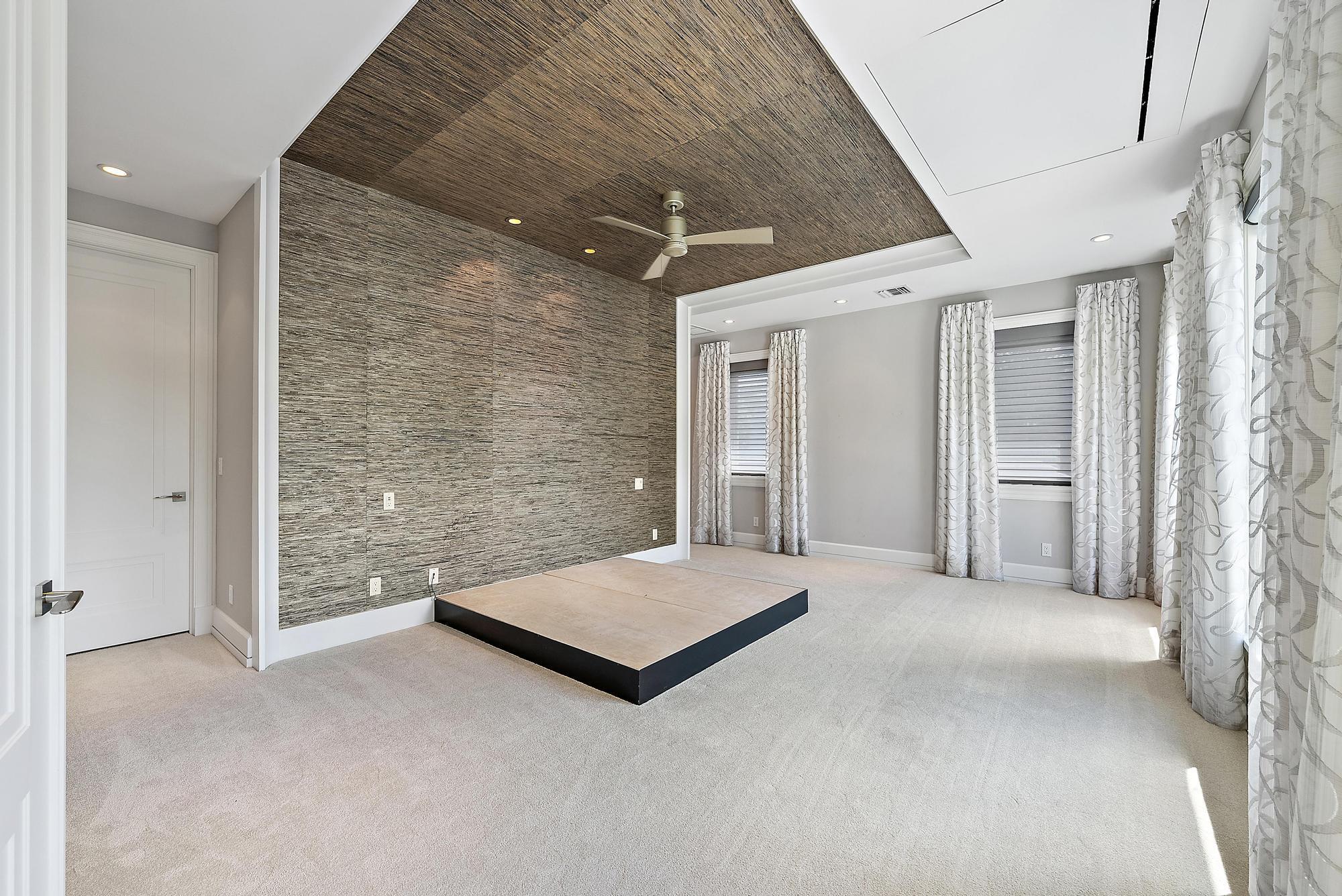 177 Commodore Dr Jupiter, FL 33477