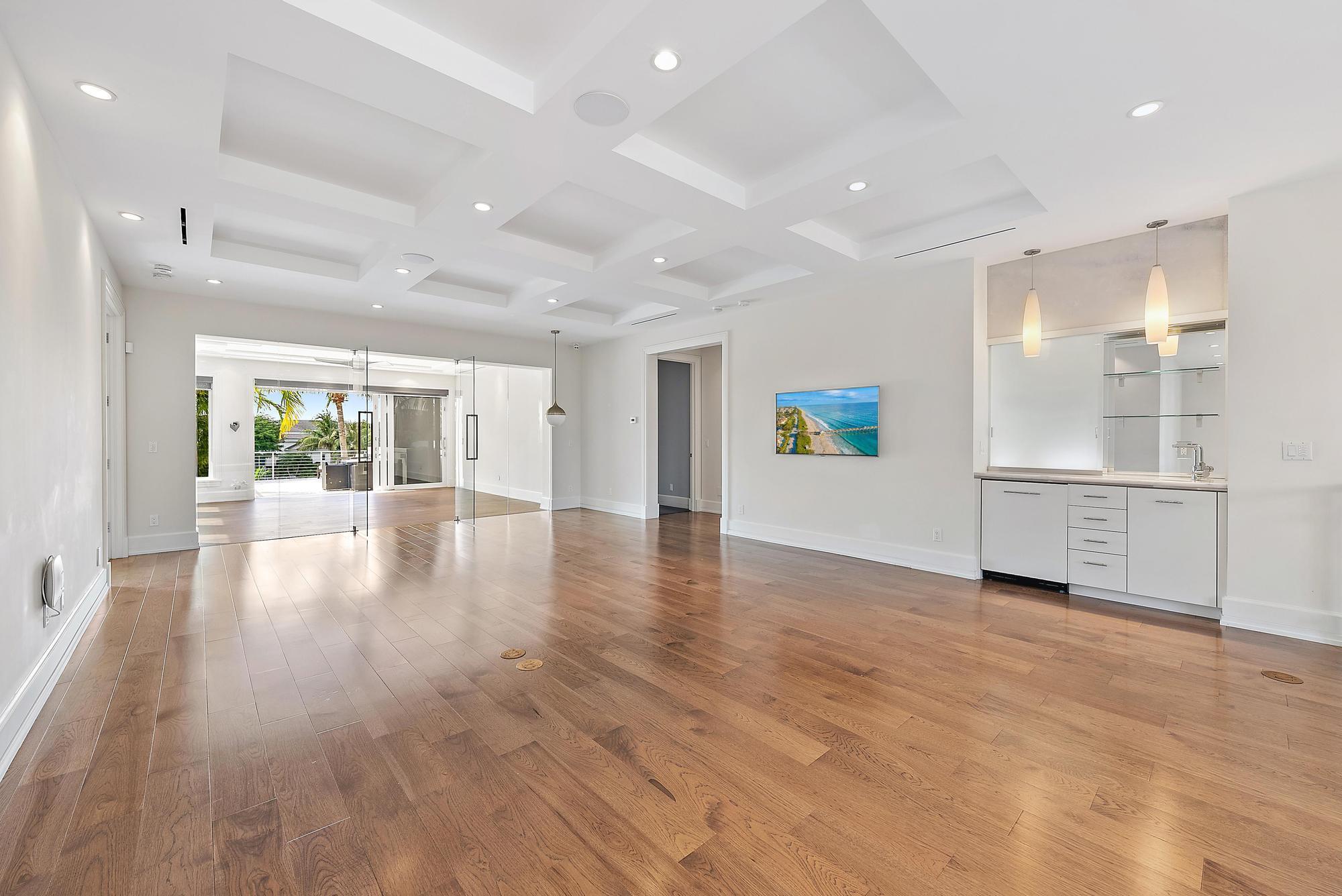 177 Commodore Dr Jupiter, FL 33477