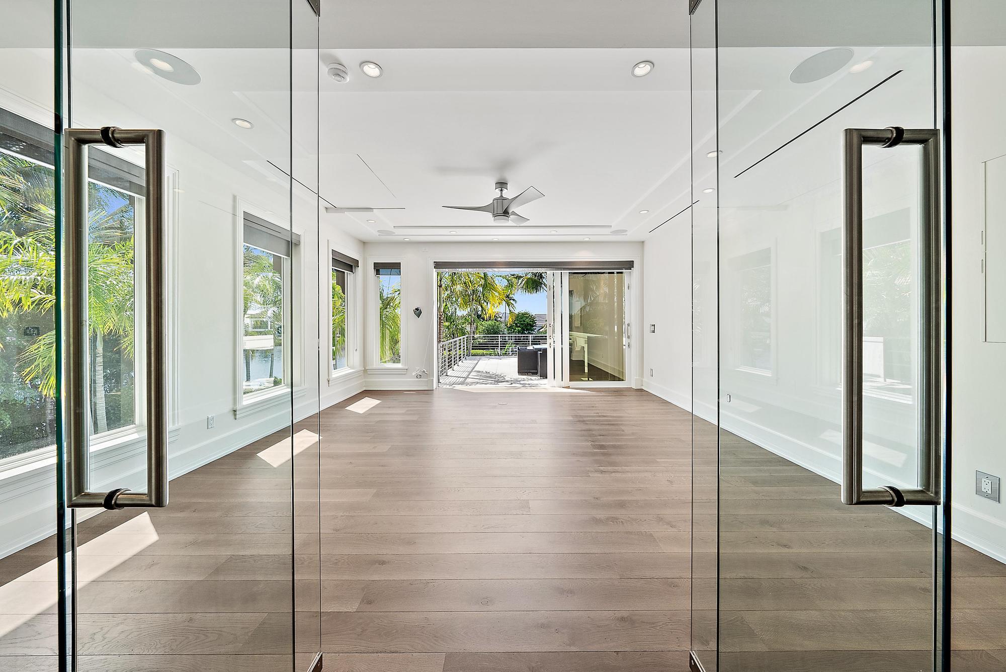 177 Commodore Dr Jupiter, FL 33477