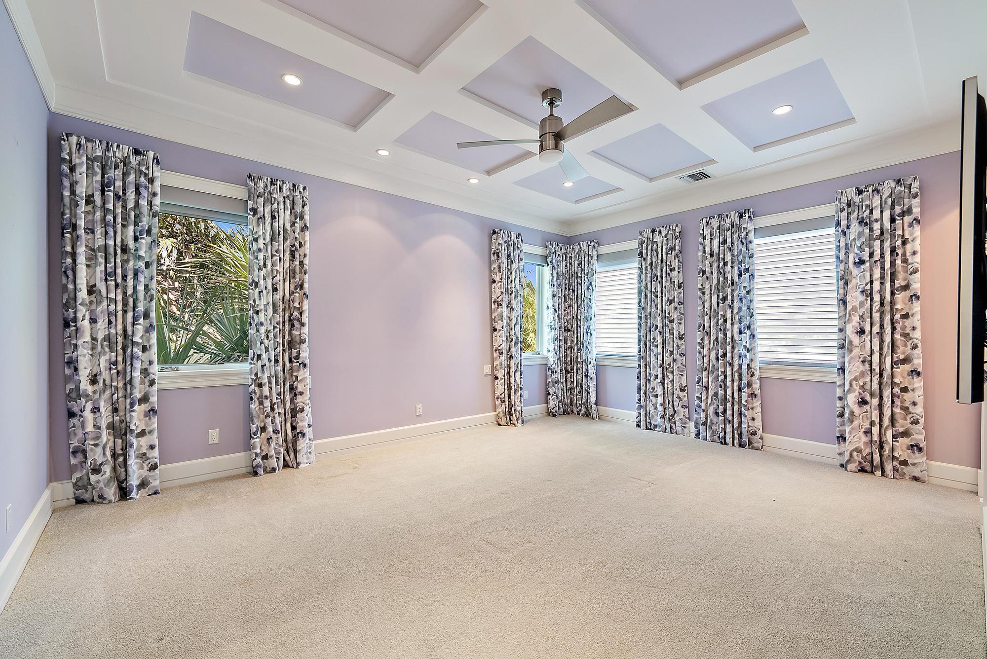 177 Commodore Dr Jupiter, FL 33477