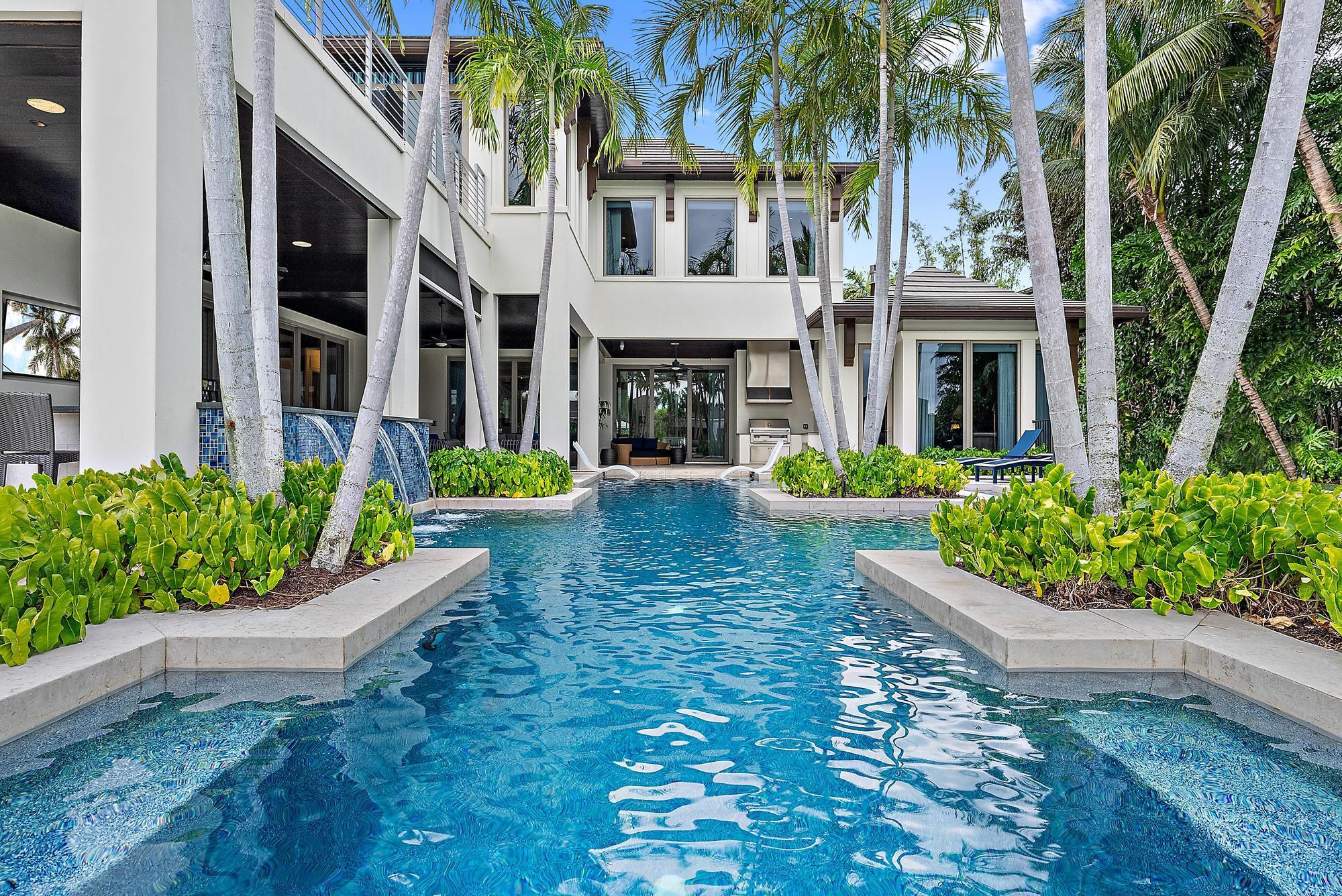 177 Commodore Dr Jupiter, FL 33477