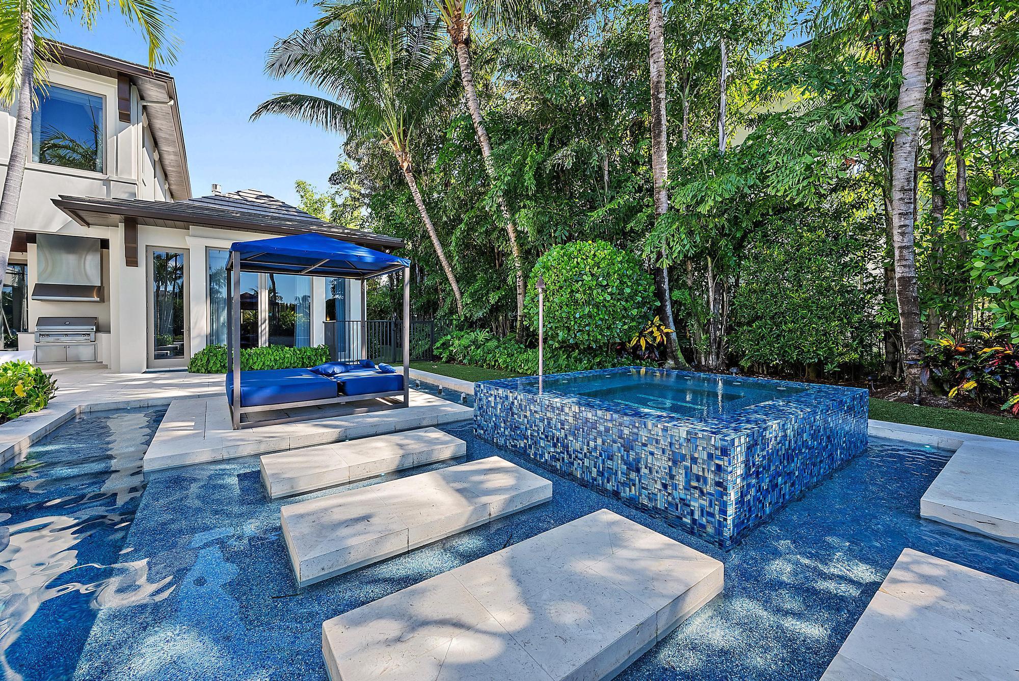 177 Commodore Dr Jupiter, FL 33477