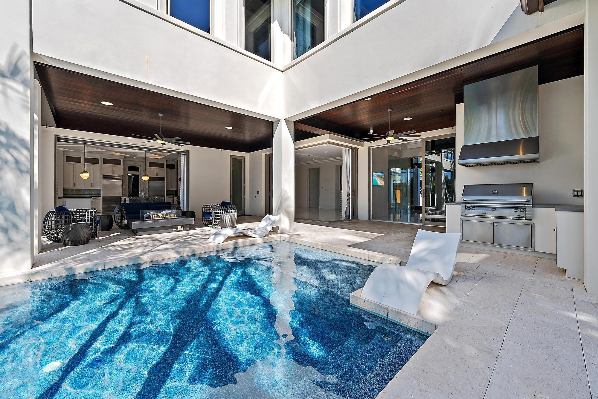 177 Commodore Dr Jupiter, FL 33477