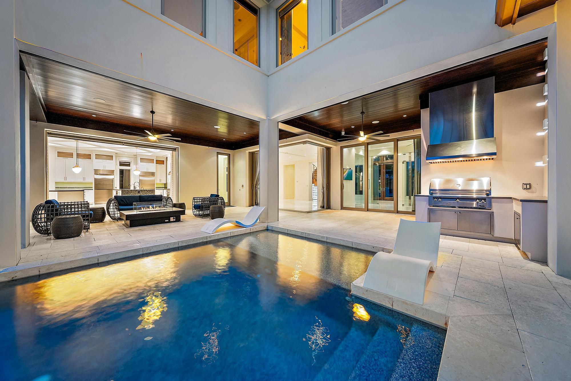 177 Commodore Dr Jupiter, FL 33477