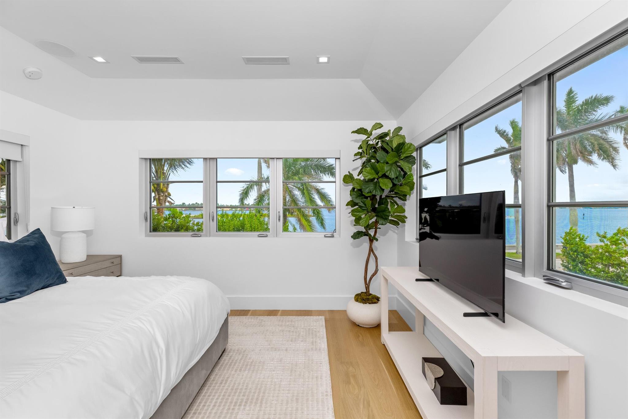 2745 S Flagler Dr West Palm Beach, FL 33405 2745 S Flagler Dr West Palm Beach, FL 33405