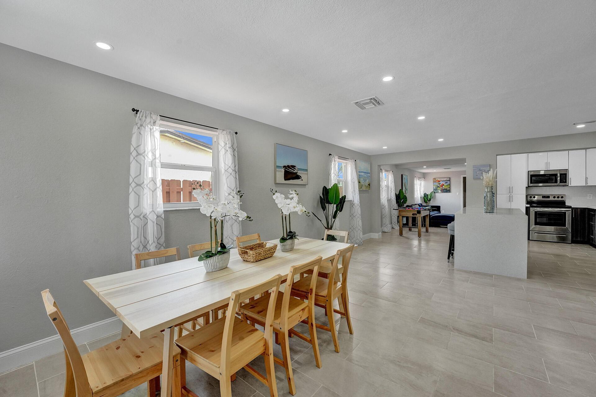 337 SW 8th Ave,Delray Beach, FL 33444