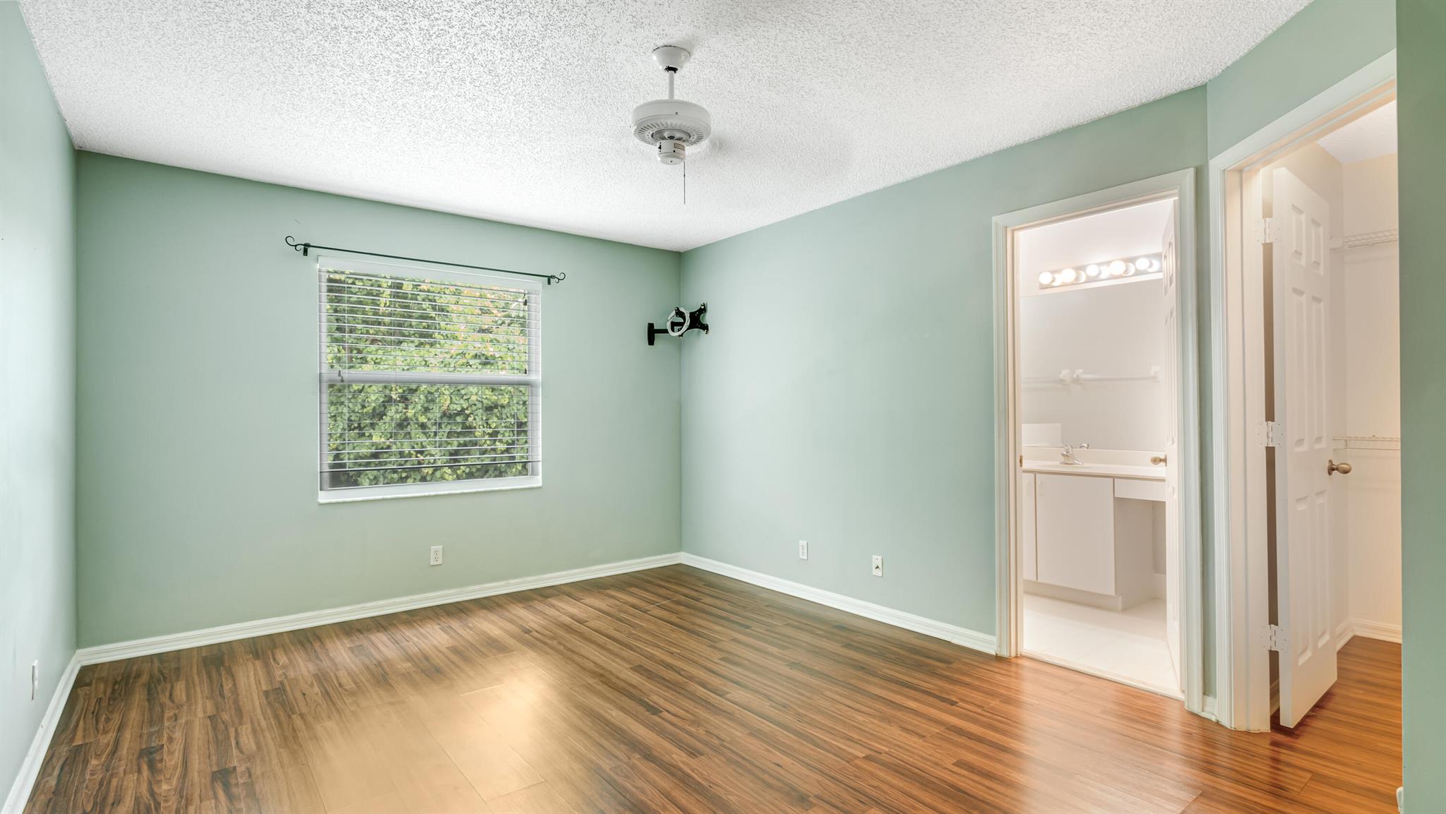 106 Wooden Mill Ter Jupiter, FL 33458