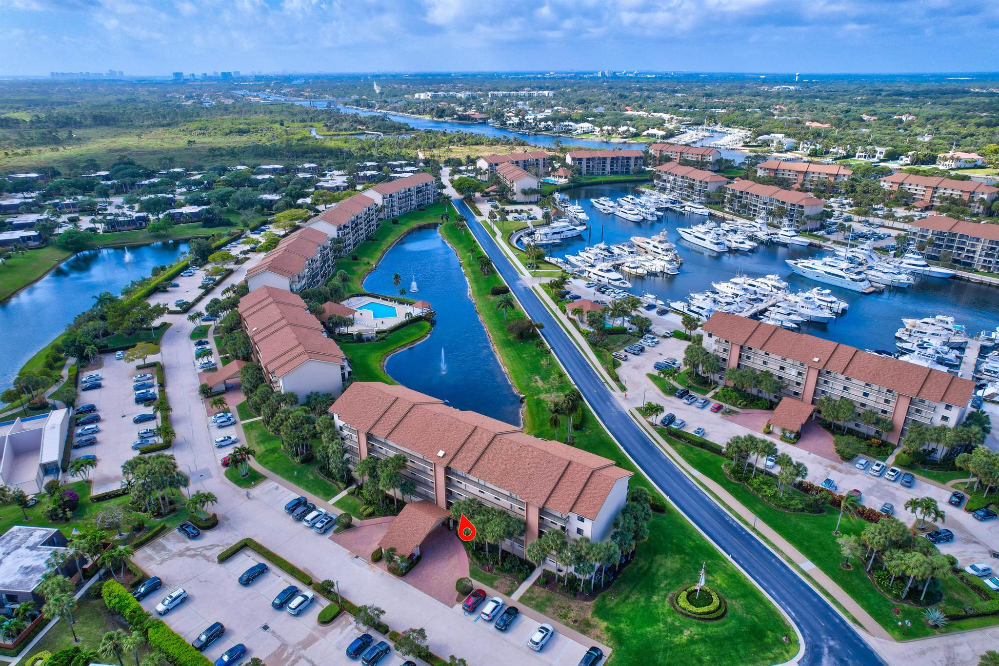 501 Seafarer Cir #204 Jupiter, FL 33477
