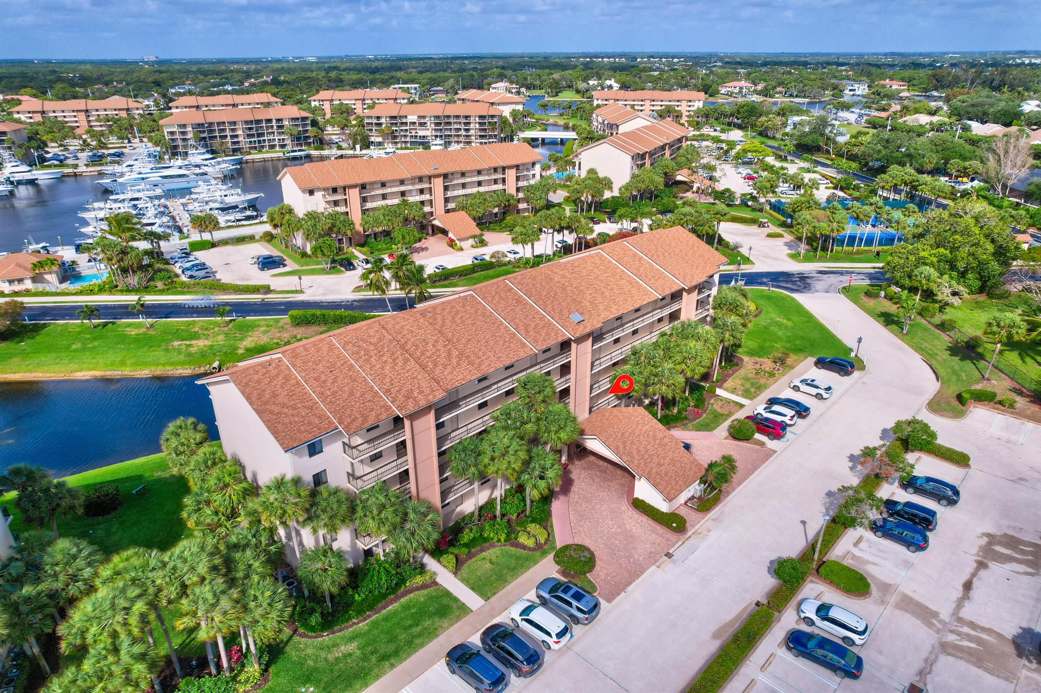 501 Seafarer Cir #204 Jupiter, FL 33477