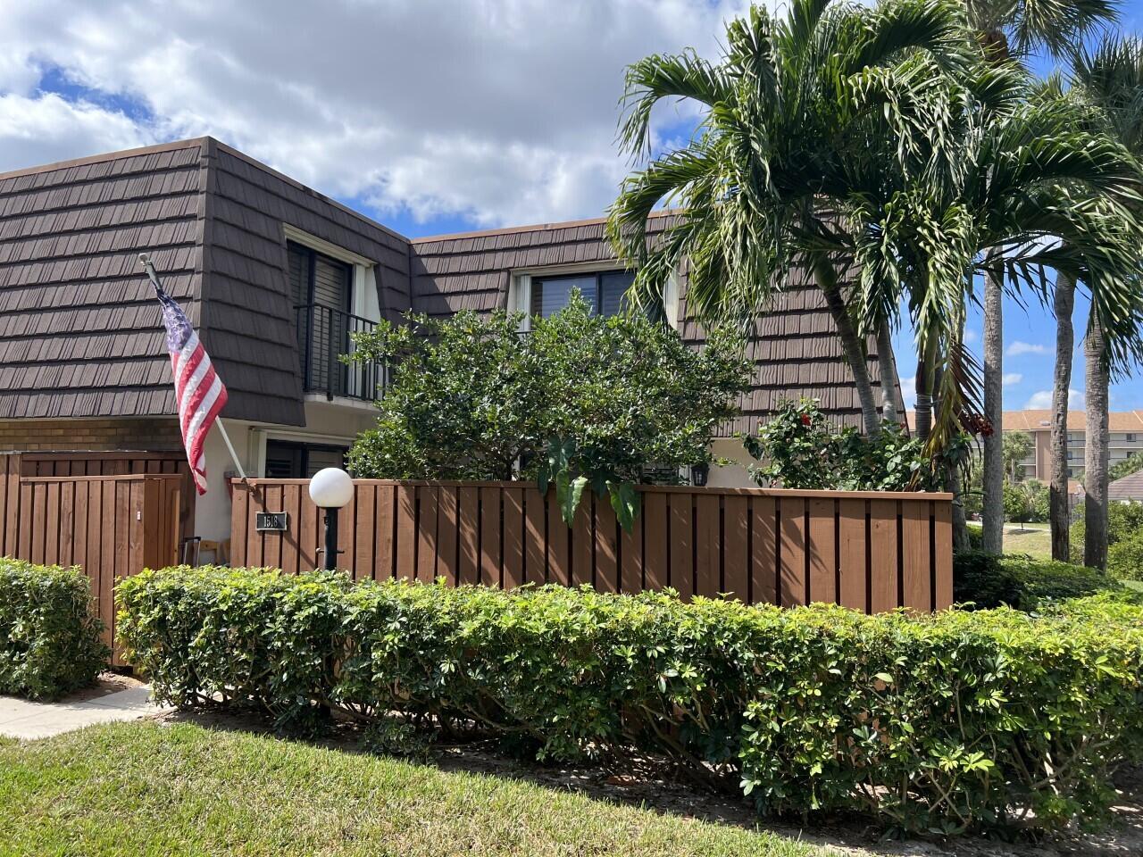 1509 15th Ct Jupiter, FL 33477