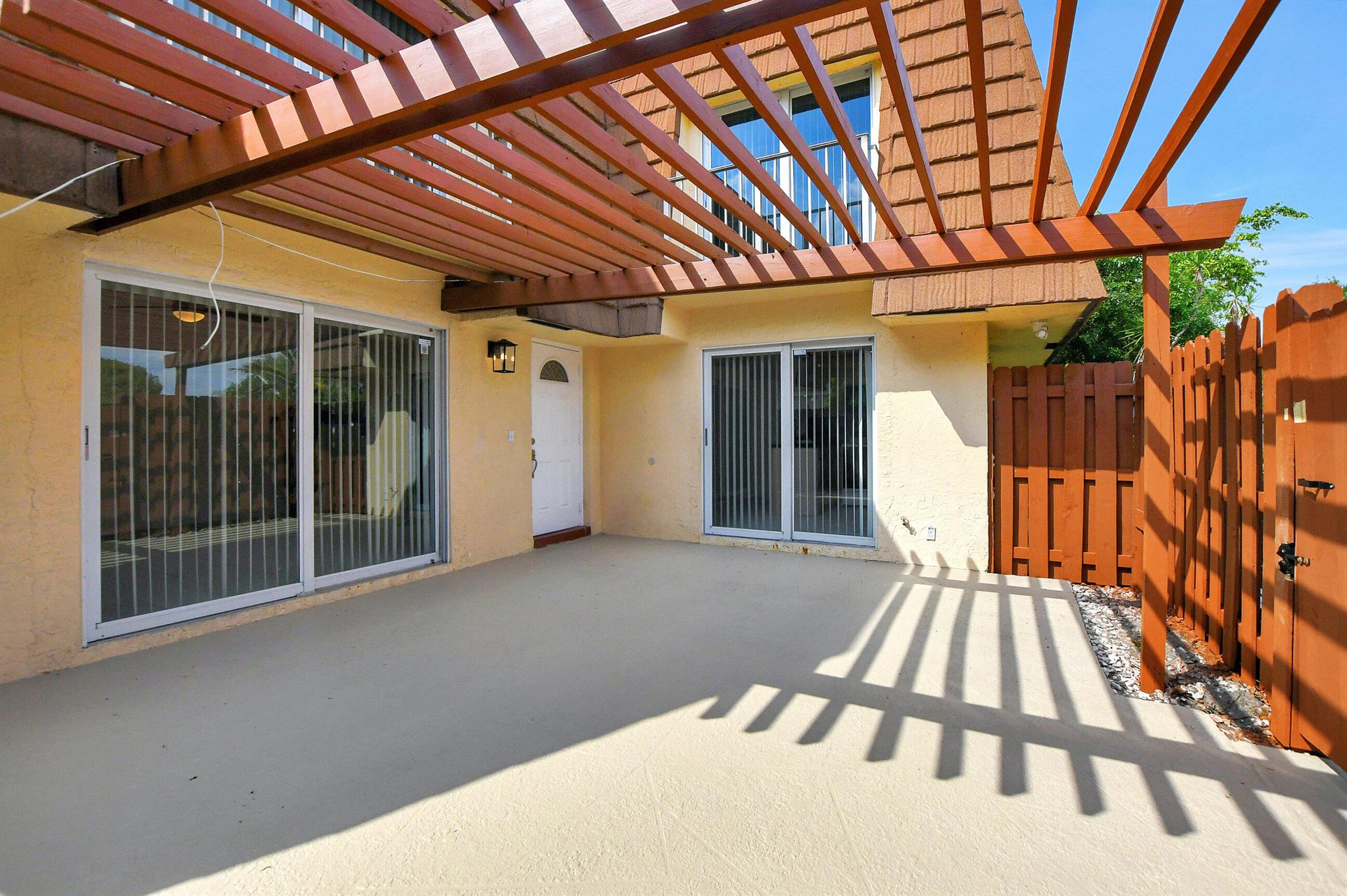 2555 Albatross Rd #2-A