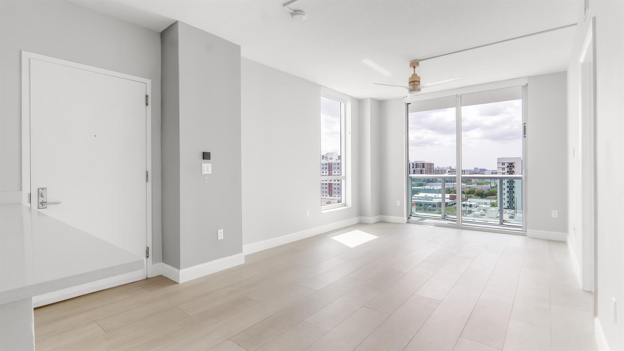 image Gallery Art Condo1