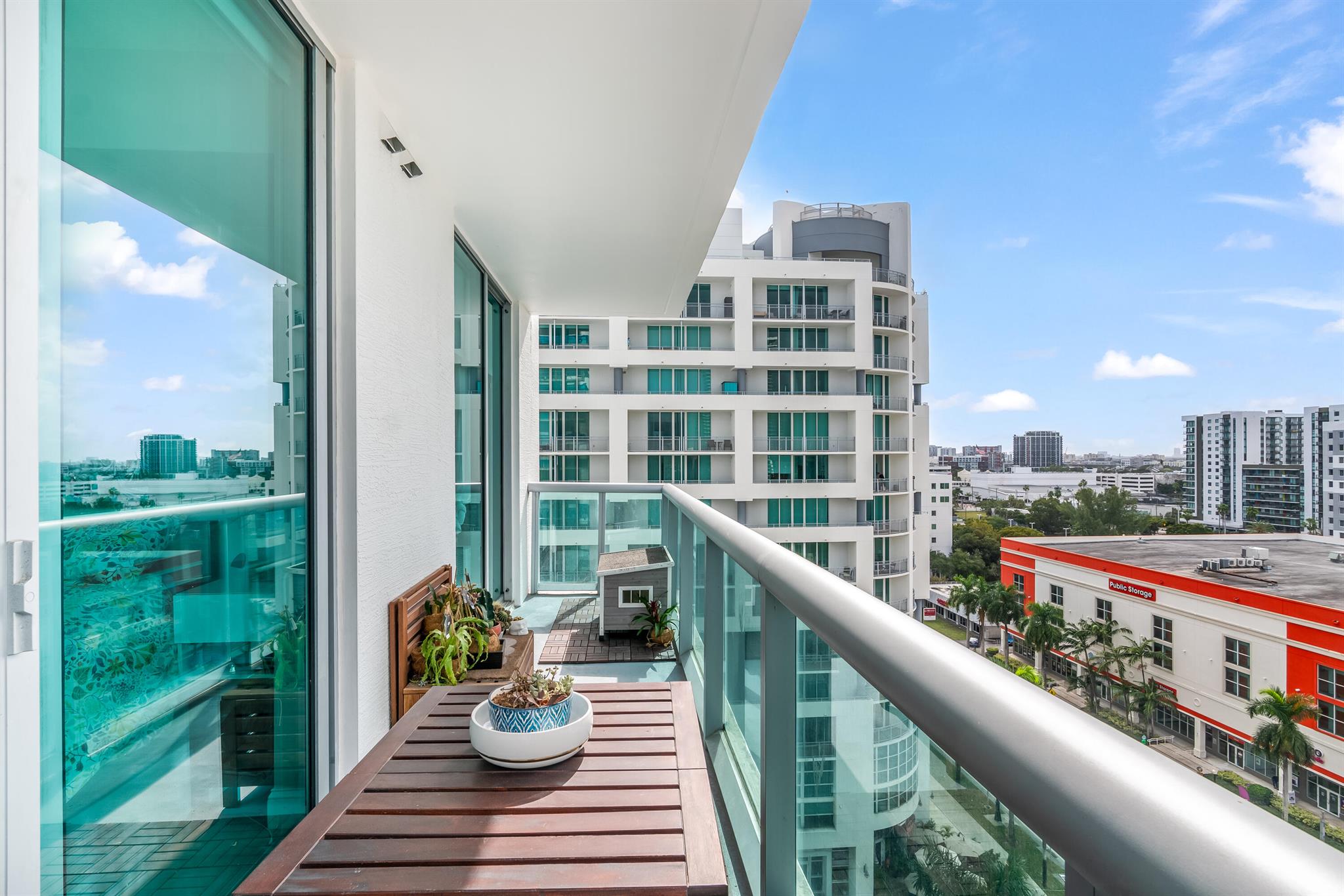 image Gallery Art Condo33