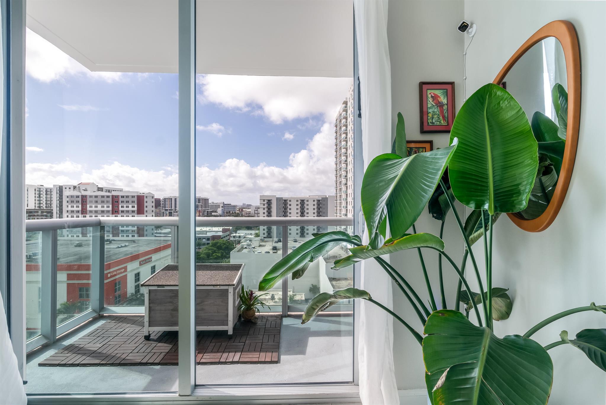 image Gallery Art Condo43