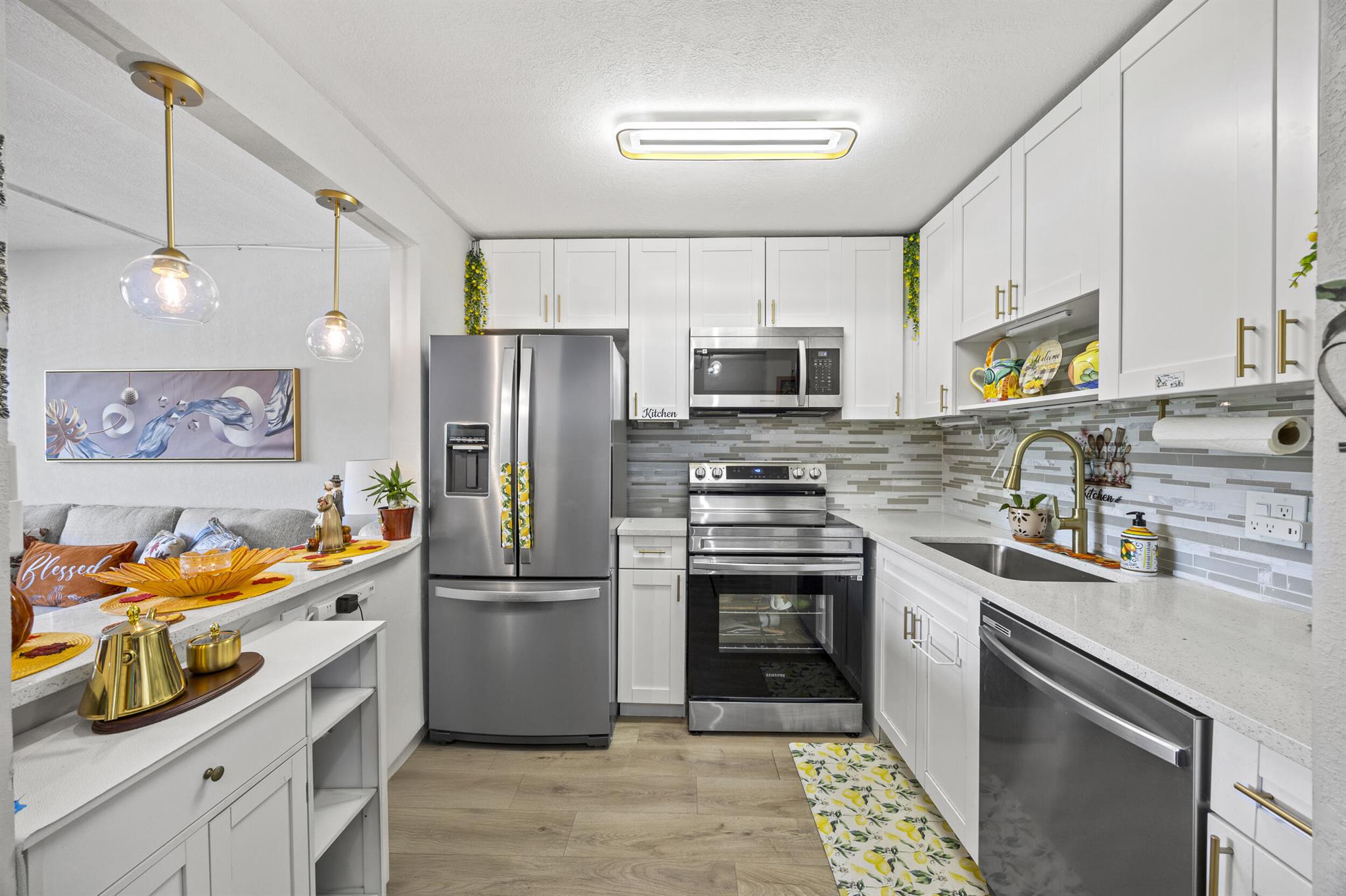 200 Village Grn Cir #202