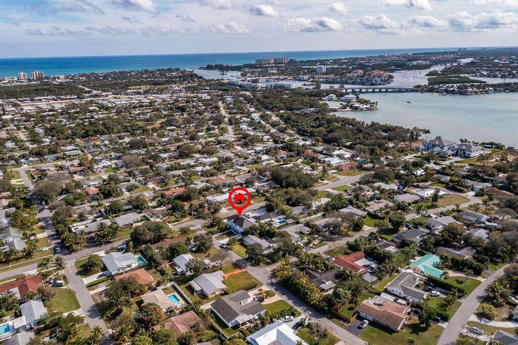 100 Norwood Rd Rd Jupiter, FL 33469