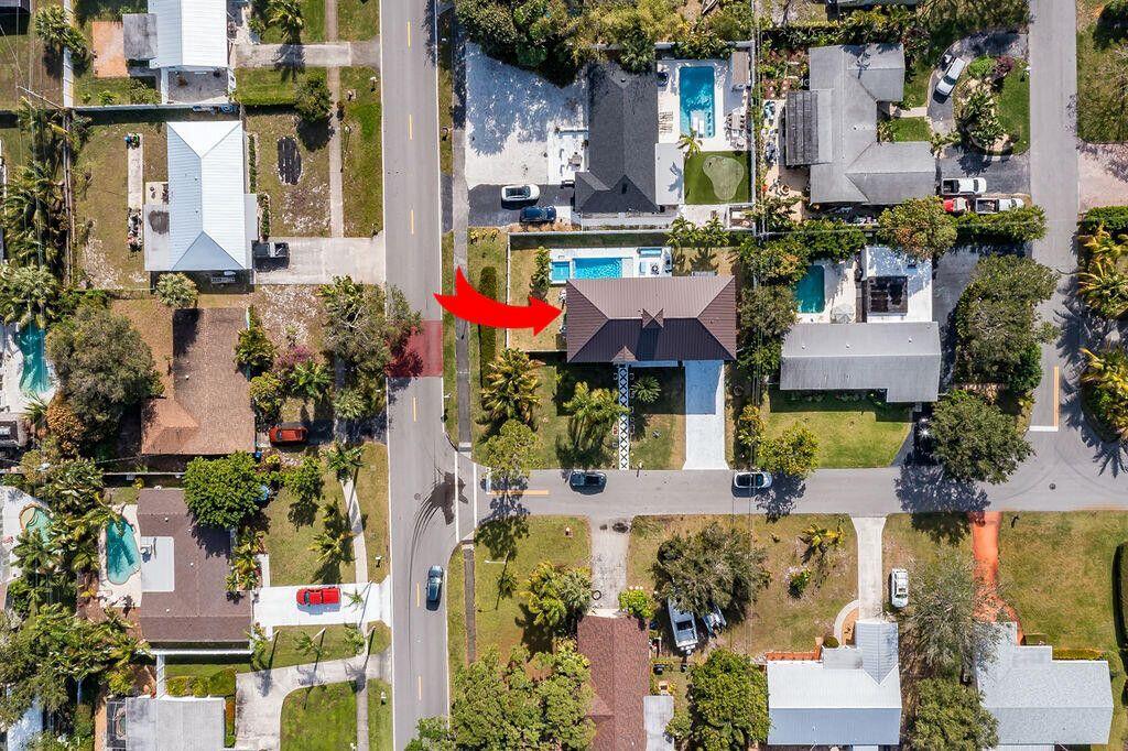 100 Norwood Rd Rd Jupiter, FL 33469