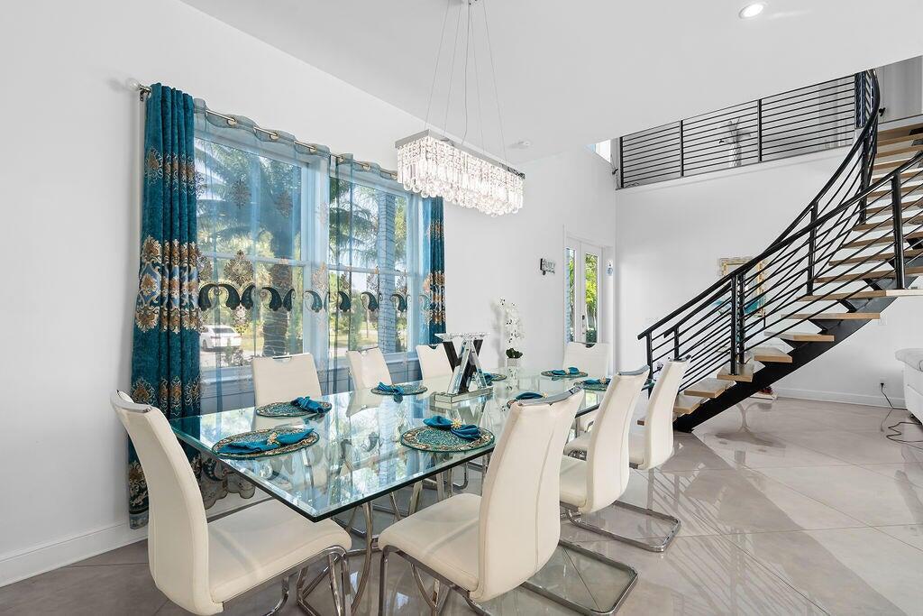 100 Norwood Rd Rd Jupiter, FL 33469