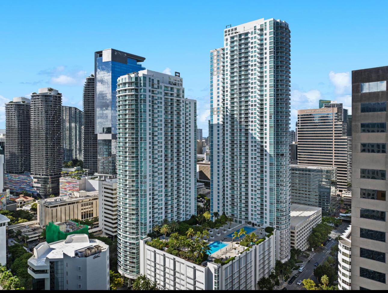 951 Brickell Ave #400