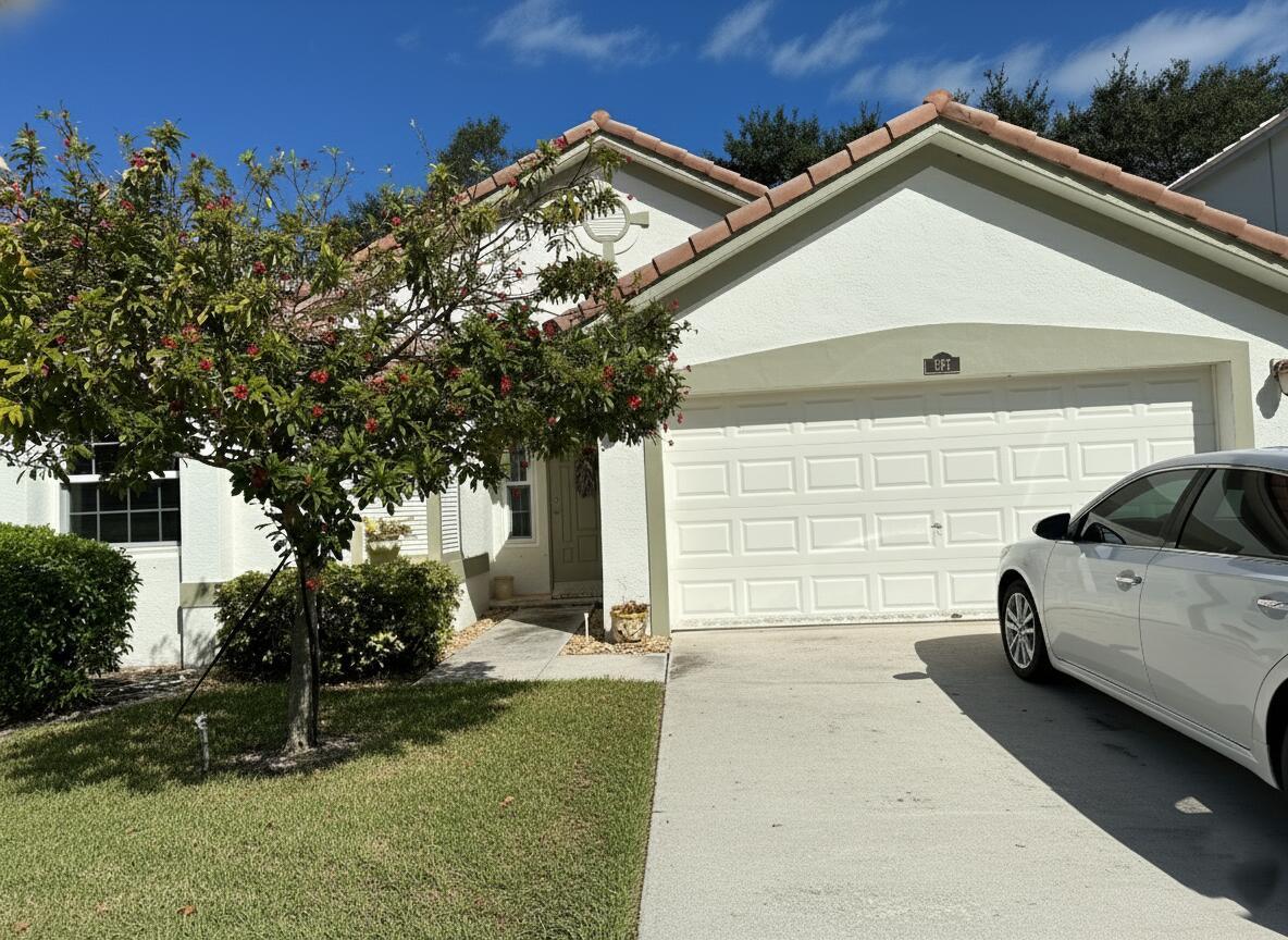 137 Egret Dr