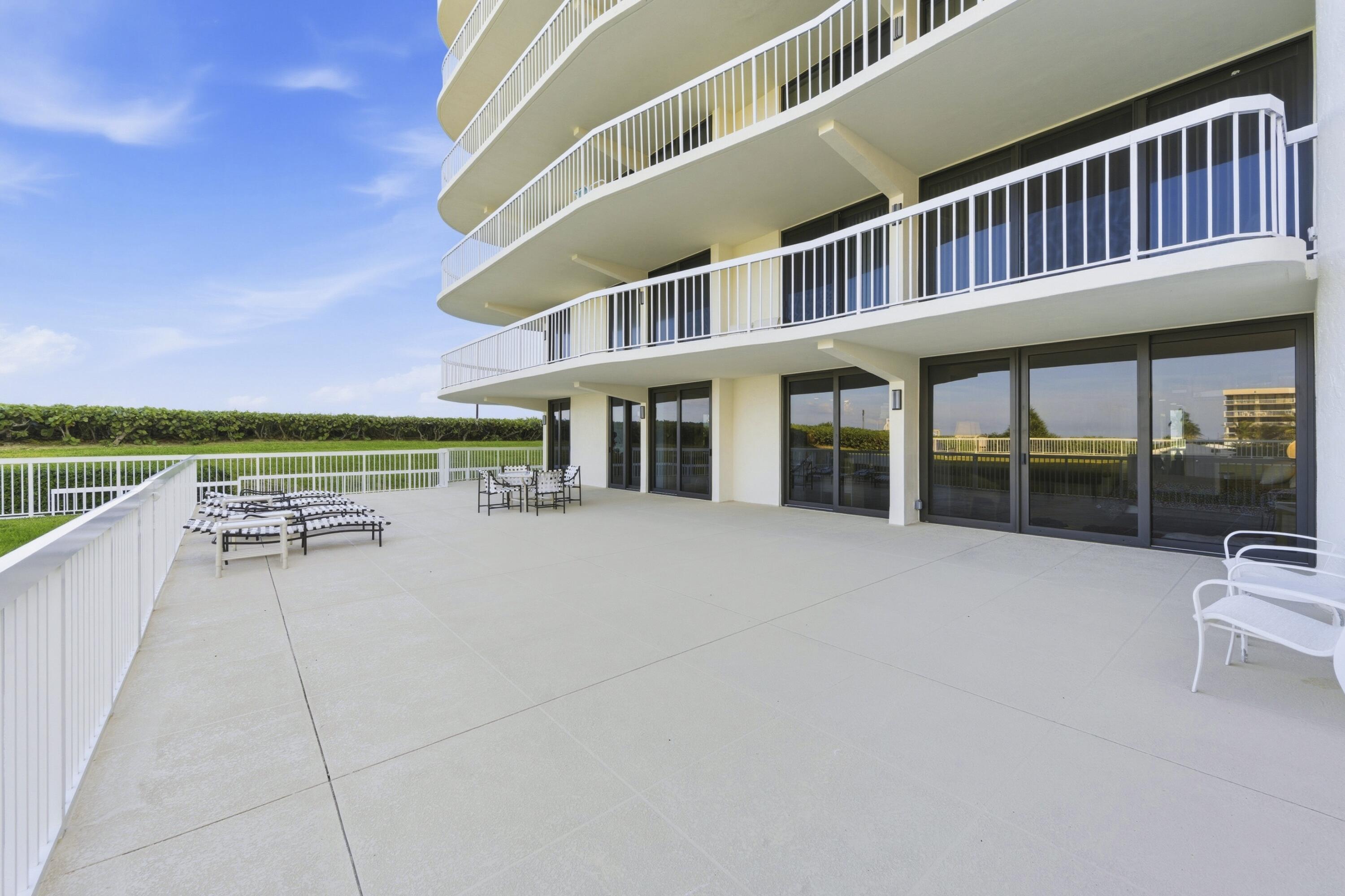 3300 S Ocean Blvd #103s Palm Beach, FL 33480