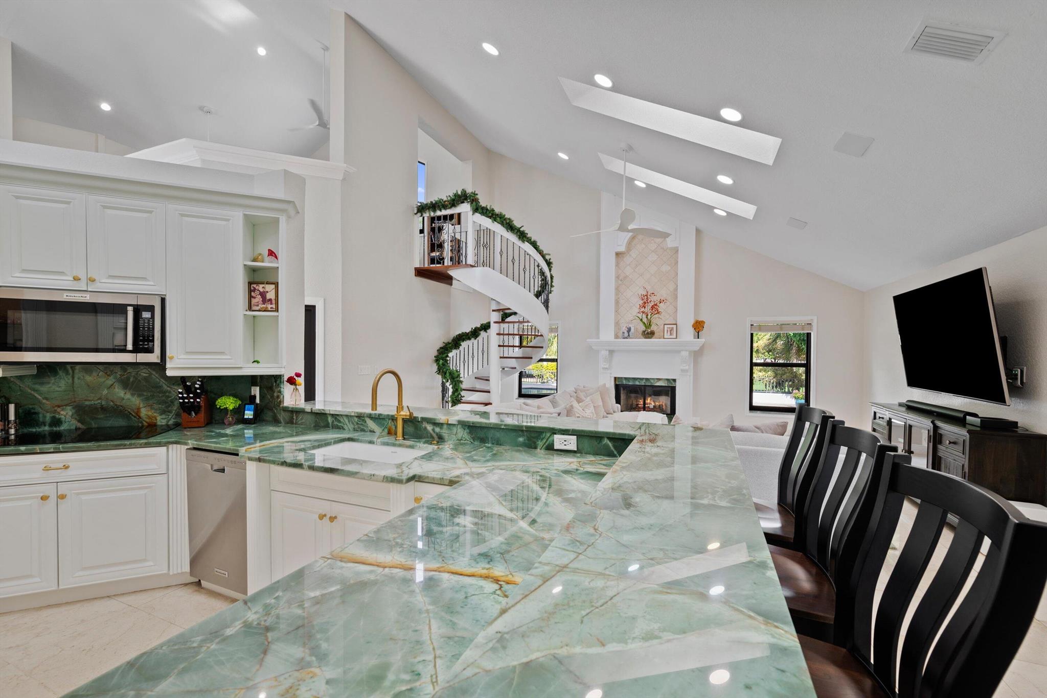 10655 Rio Hermoso Delray Beach, FL 33446