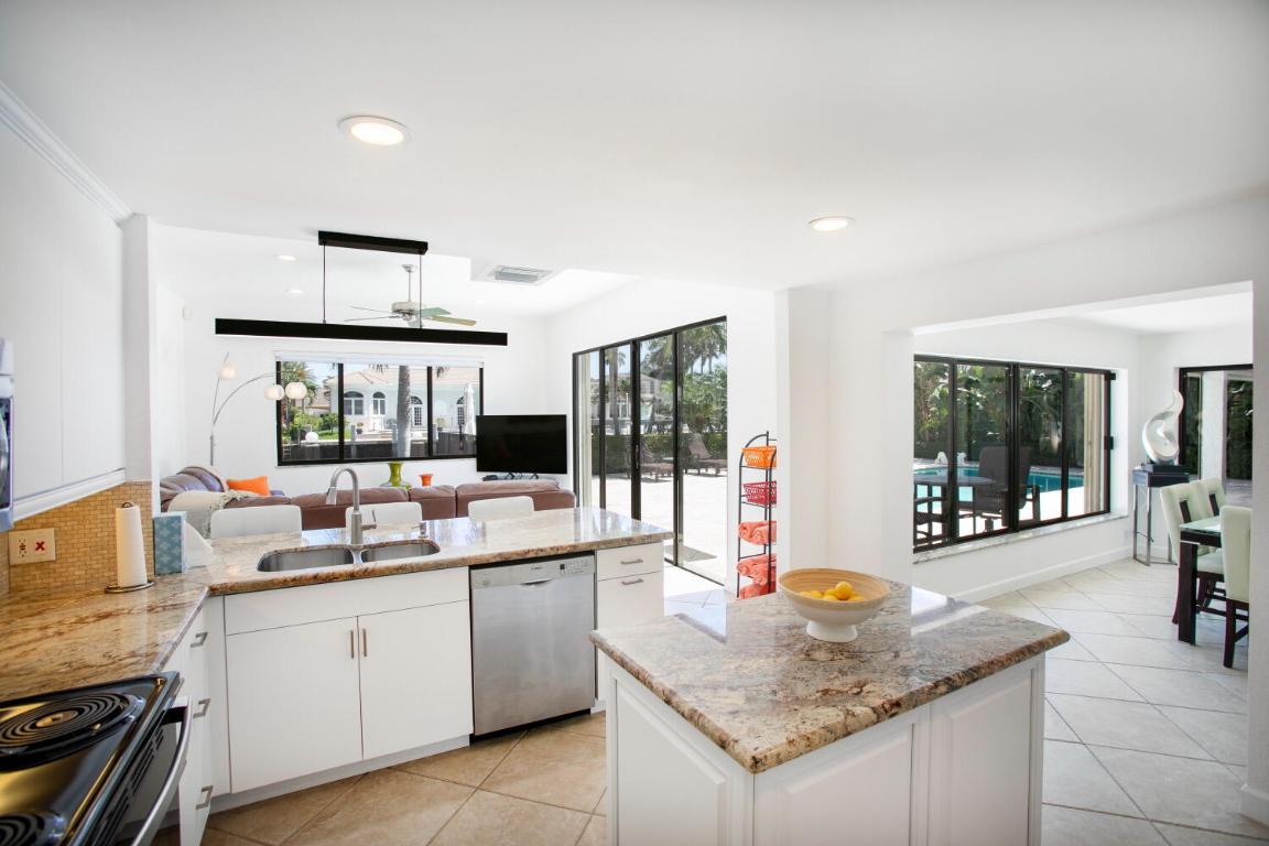 2631 NE 48th Th Lighthouse Point, FL 33064