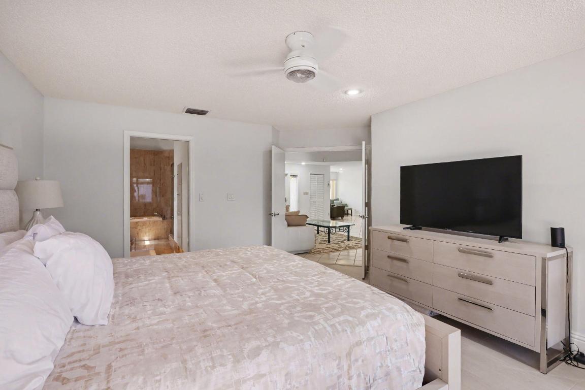 20516 Linksview Boca Raton, FL 33434