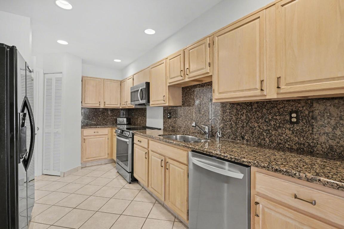 20516 Linksview Boca Raton, FL 33434