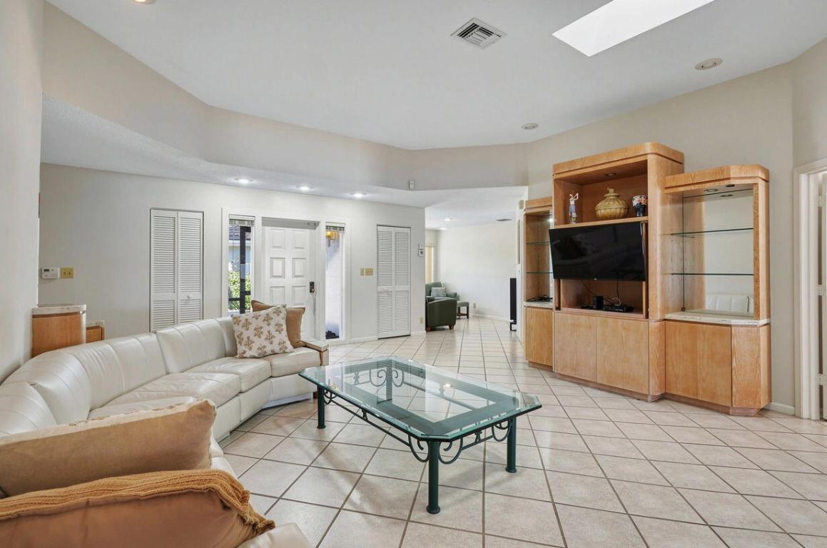 20516 Linksview Boca Raton, FL 33434