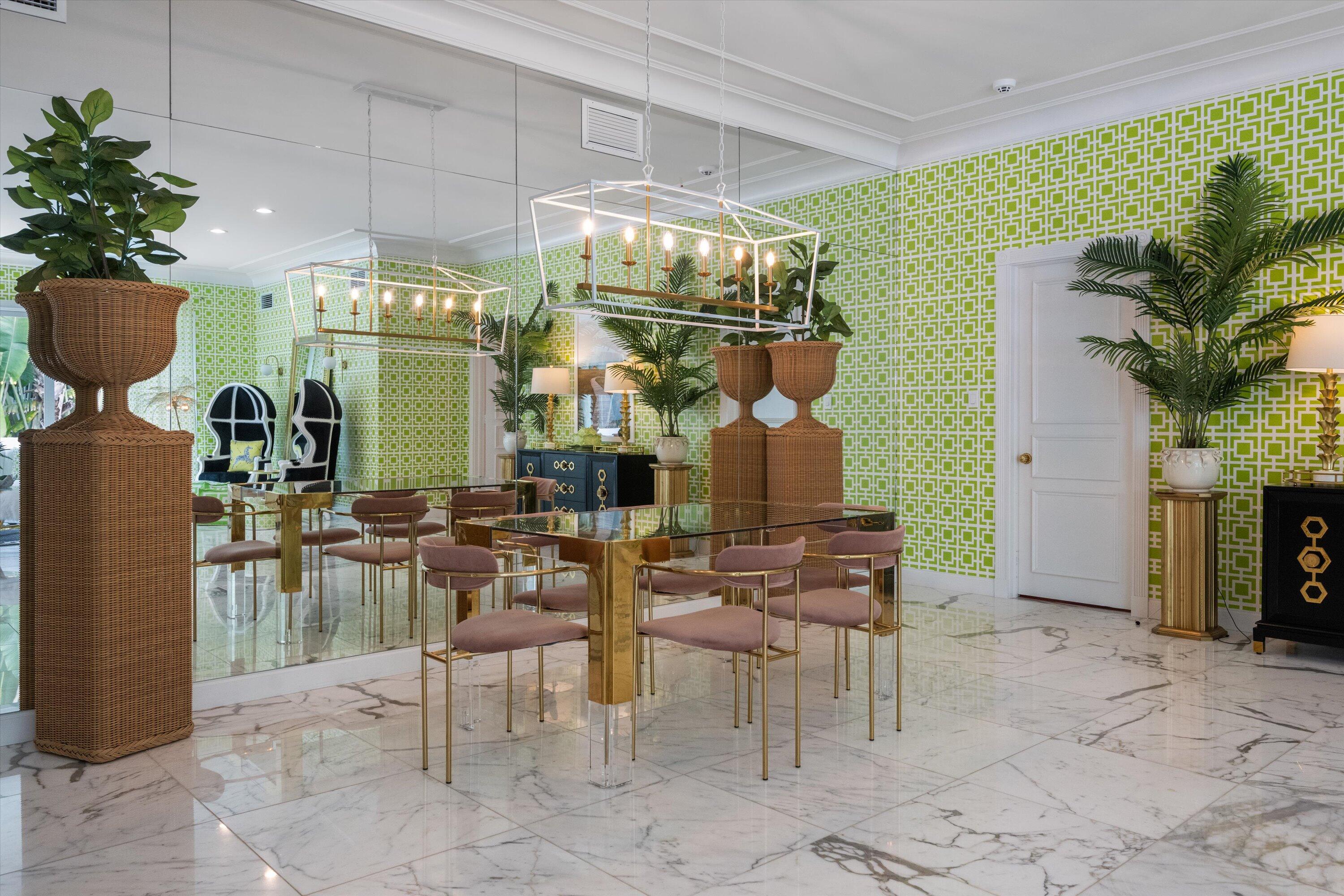 201 Bahama Palm Beach, FL 33480