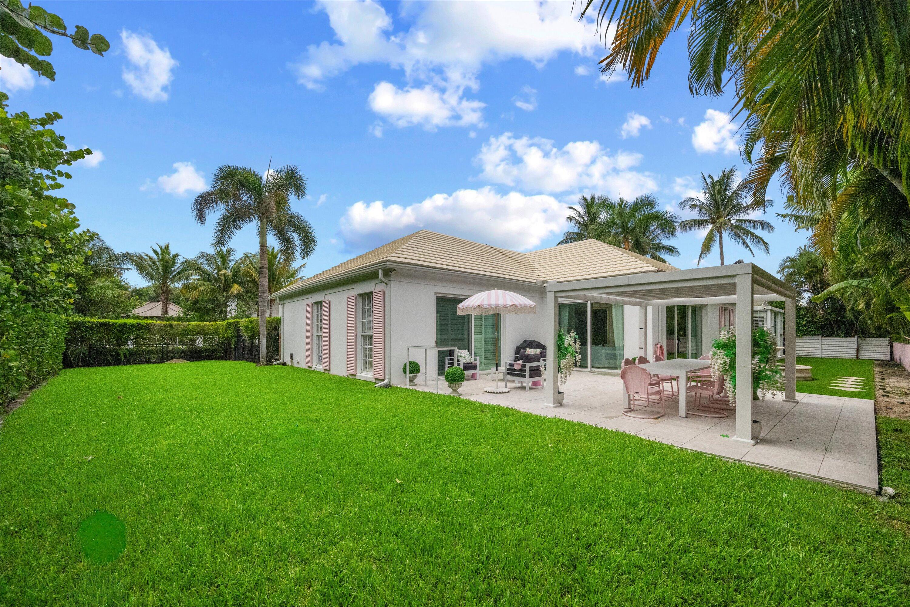 201 Bahama Palm Beach, FL 33480